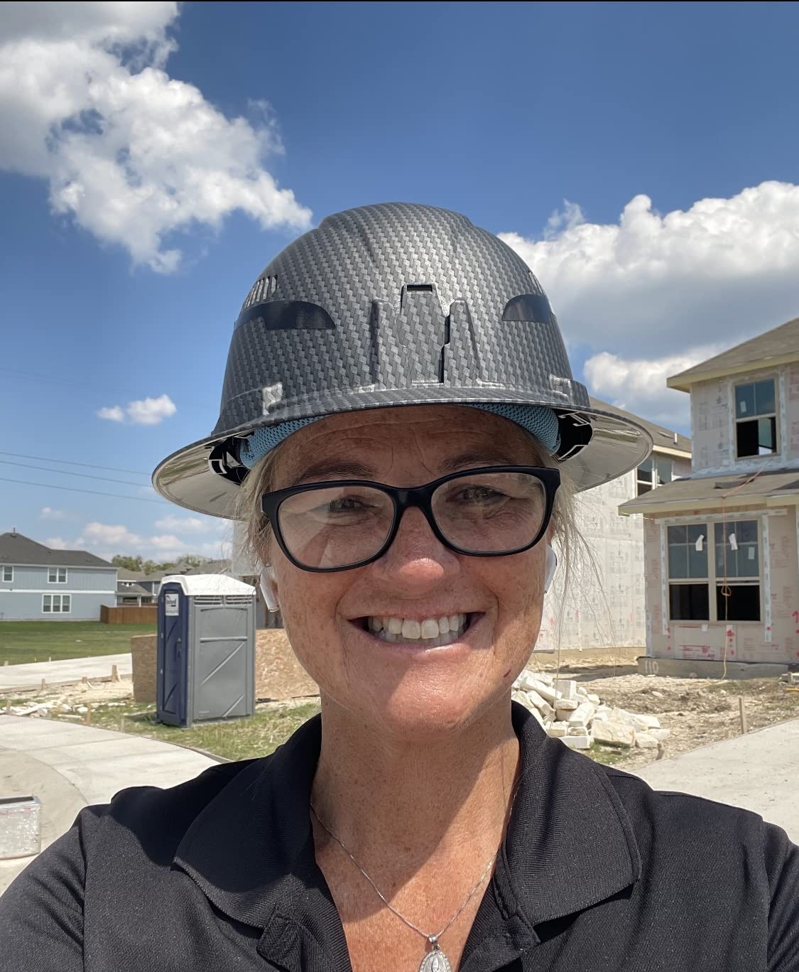 Klein Tools 60347 Hard Hat, Vented Full Brim, w/Headlamp, KARBN Pattern customer photo 1