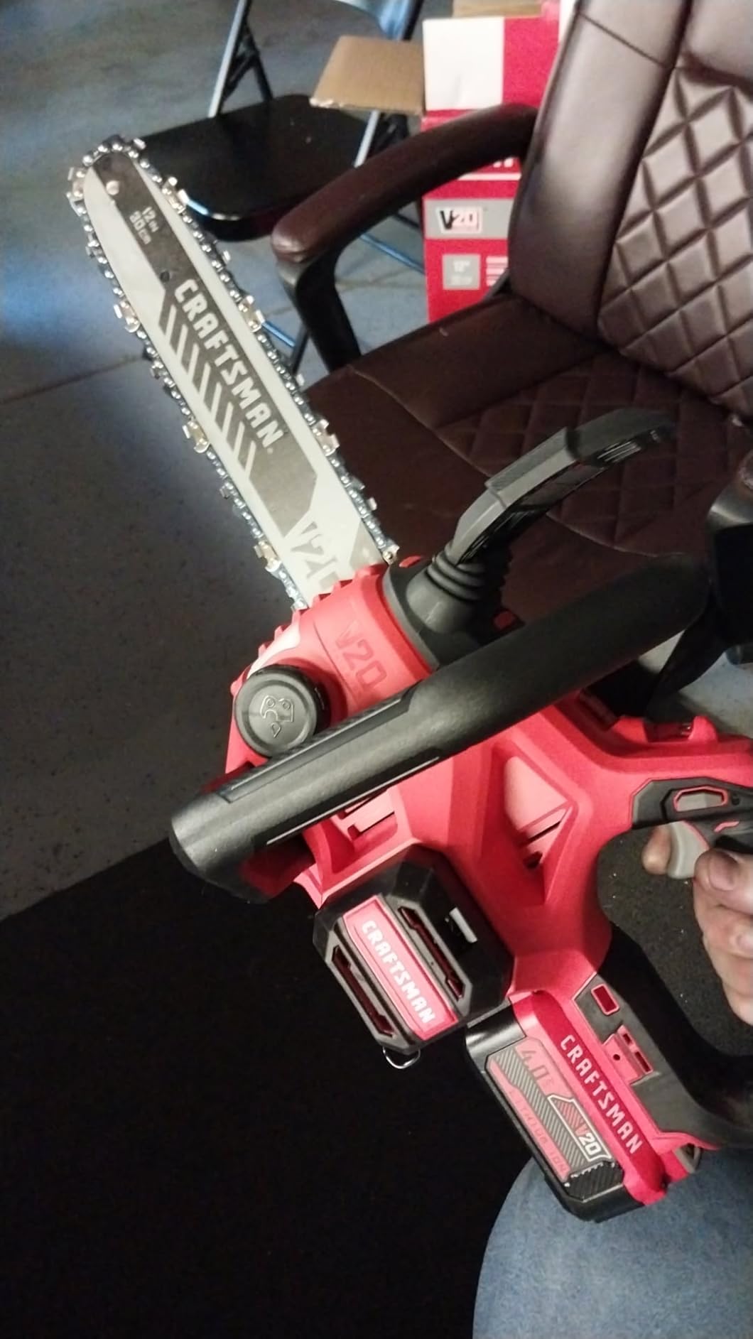 CRAFTSMAN Mini Chainsaw, 10 inch Mini Chainsaw Cordless, Electric Chain Saw, V20 Battery and Charger Included, Handheld Tree Trimmer Wood Cutter (CMCCS610D1) customer photo 2
