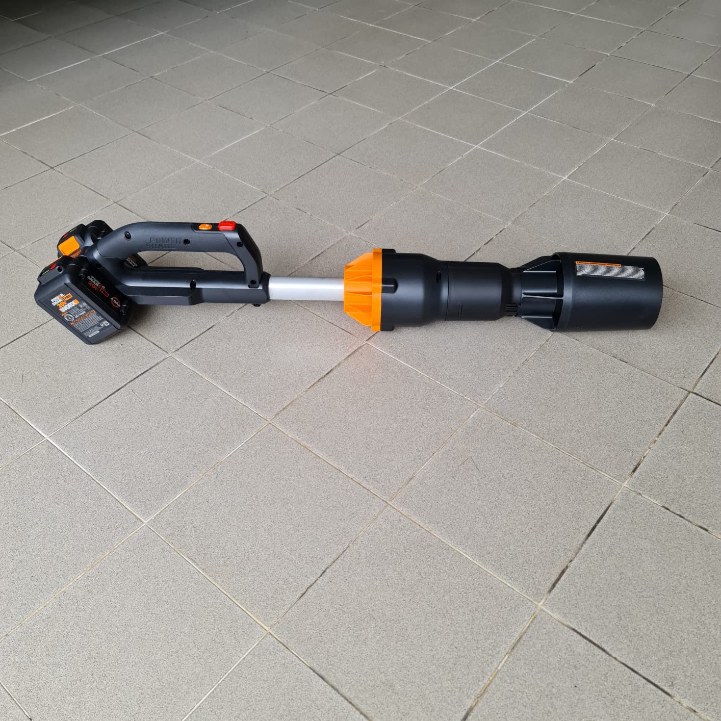 WORX Cordless Leaf Blower, 40V Electric Blower for Leaf Removal, WG585 customer photo 2