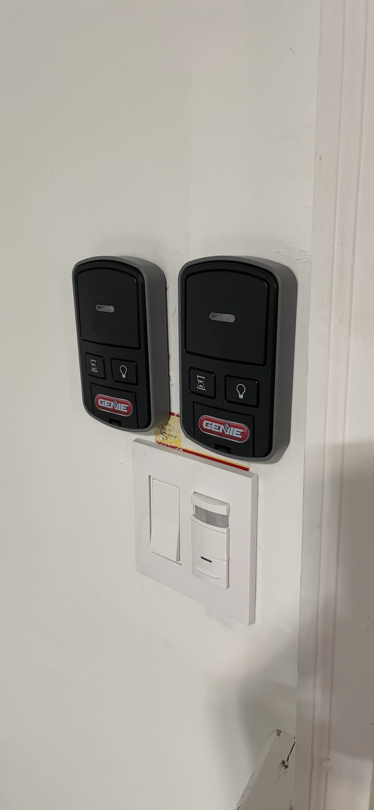 Genie B6172H Wall Mount Smart Garage Door Opener, DC Motor Lifts up to 14ft high 850lbs, Black customer photo 2