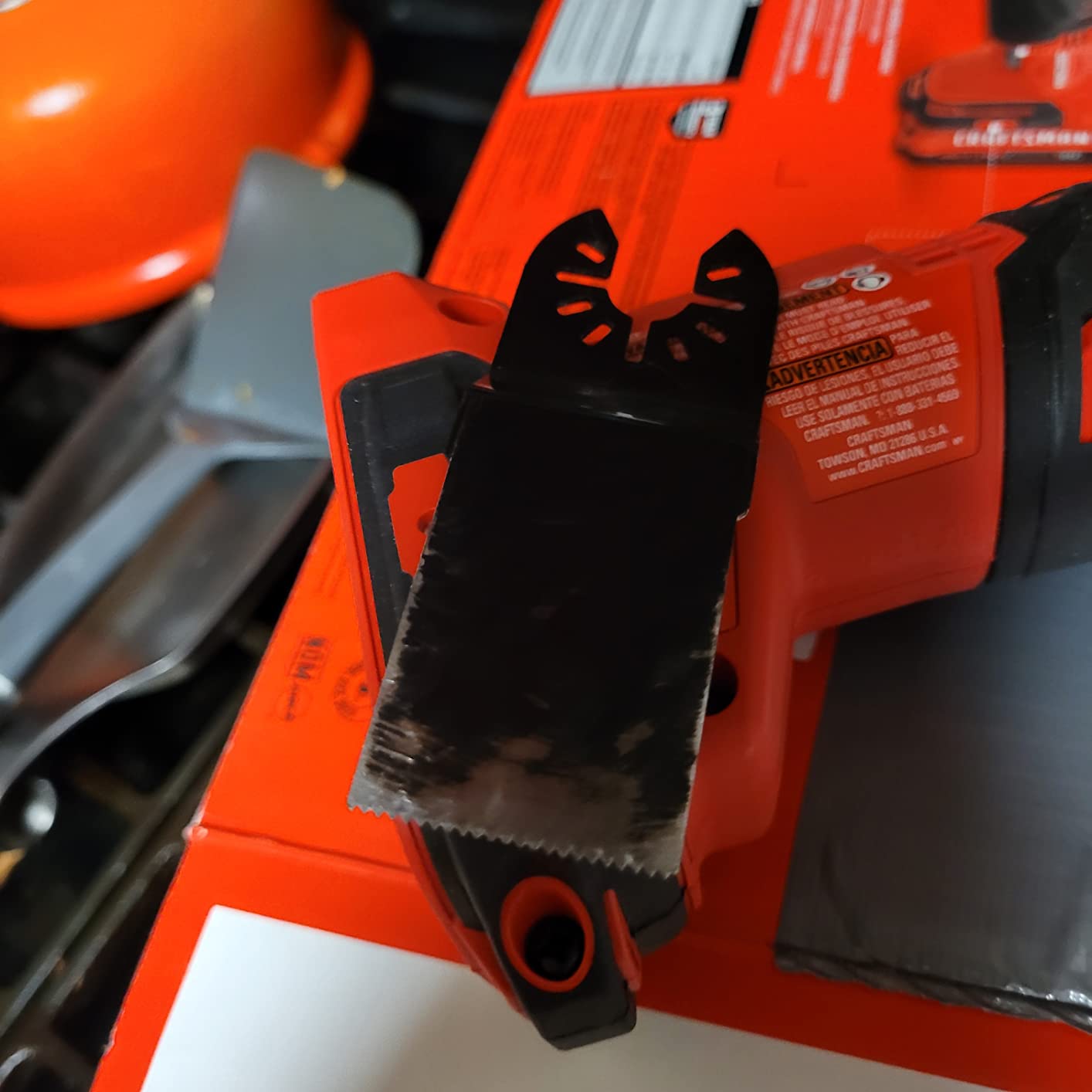 CRAFTSMAN V20 Cordless Oscillating Tool Kit Multi-Tool with Blades, Sand Paper, Battery and Charger Included (CMCE501D1) customer photo 2