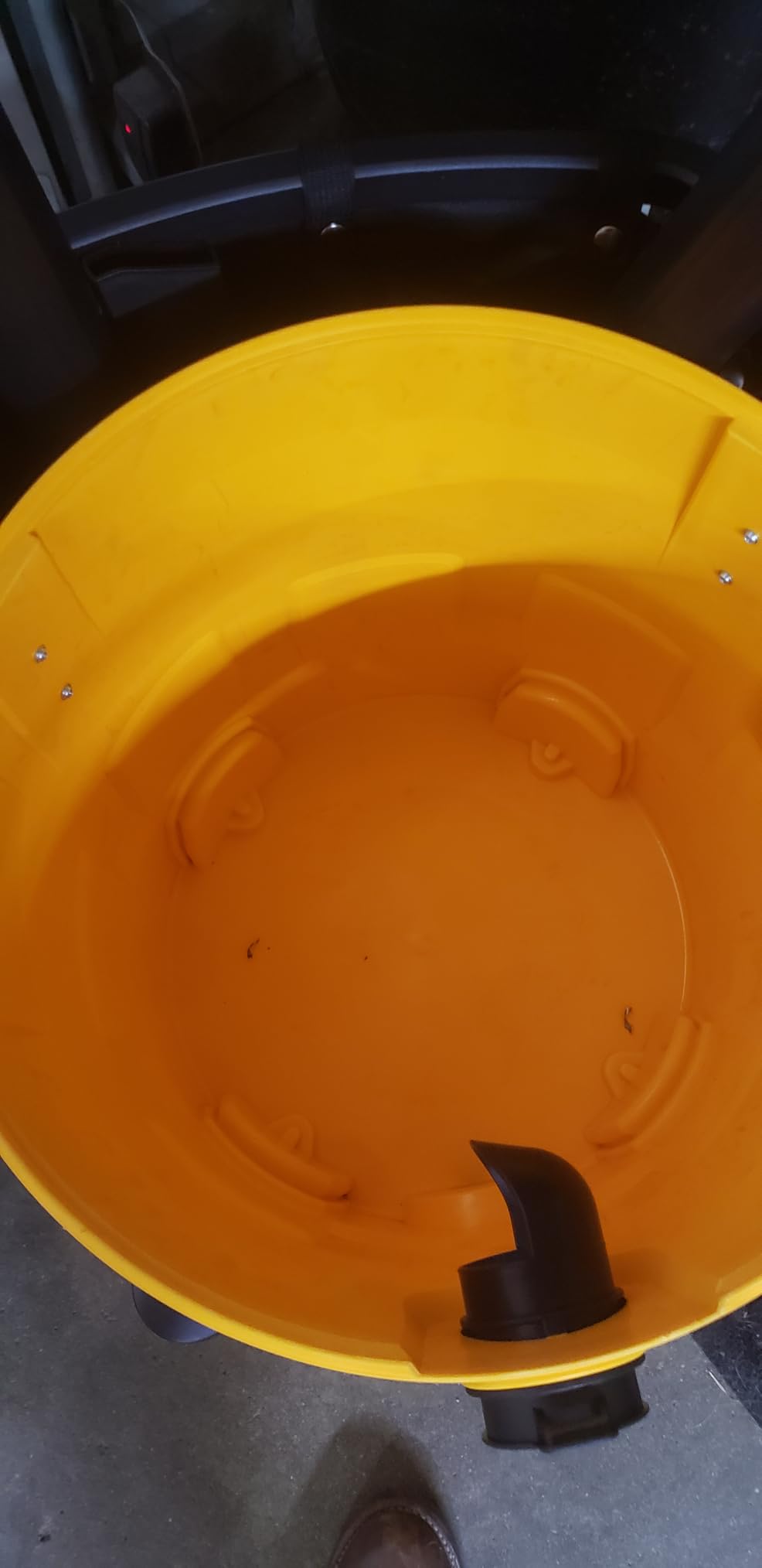 DEWALT 10 Gallon Cyclone Dust Separator for Wet/Dry Shop Vacuums,DXVCS003 customer photo 1