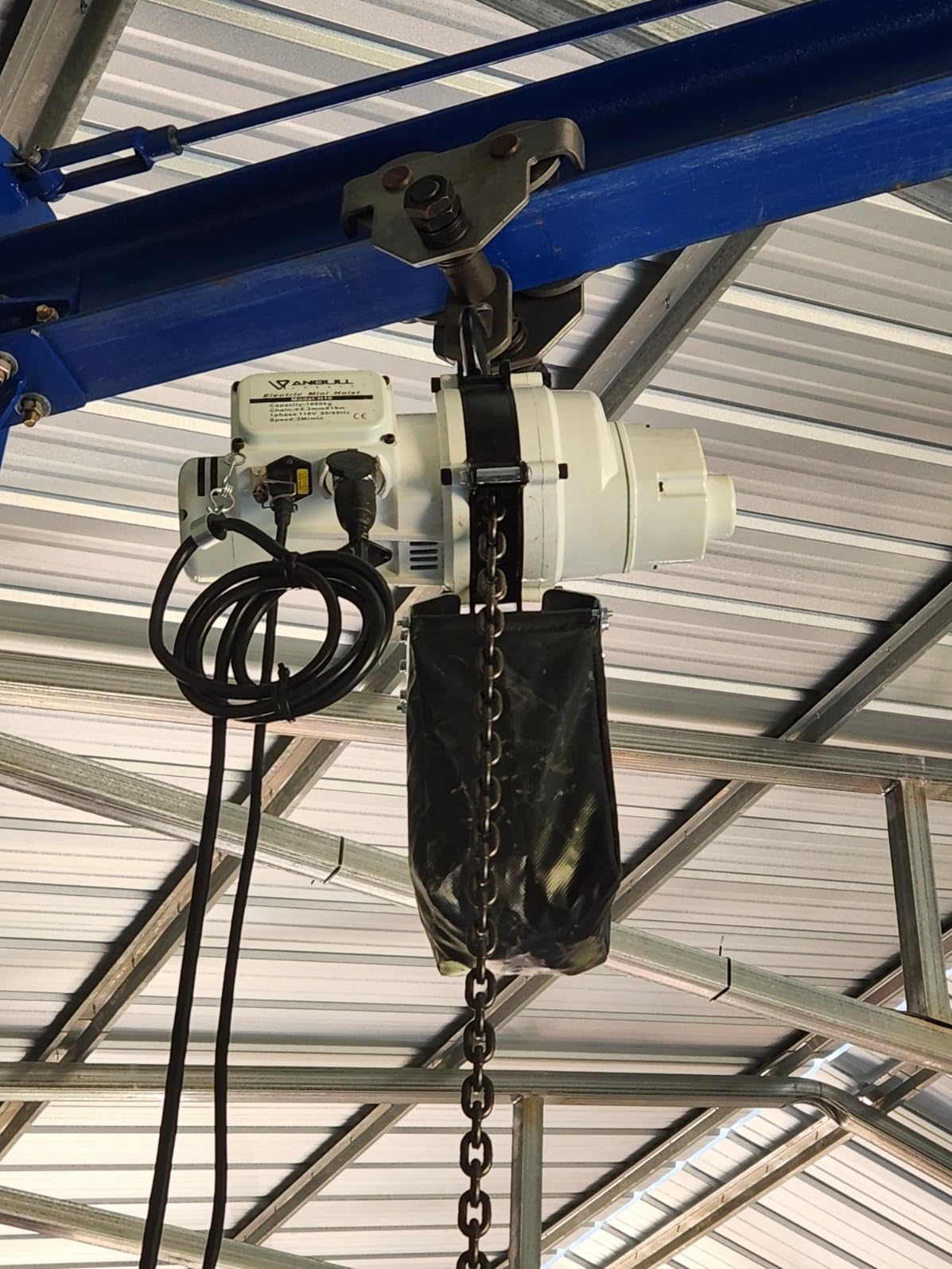 ANBULL 2200lbs Electric Chain Hoist, 110V Single Phase Overhead Crane Hoist, w 10 ft FEC DT Grade Carburized Double Chain, Two 360° Rotatable Hook, for Garage Ceiling(1Ton) customer photo 2