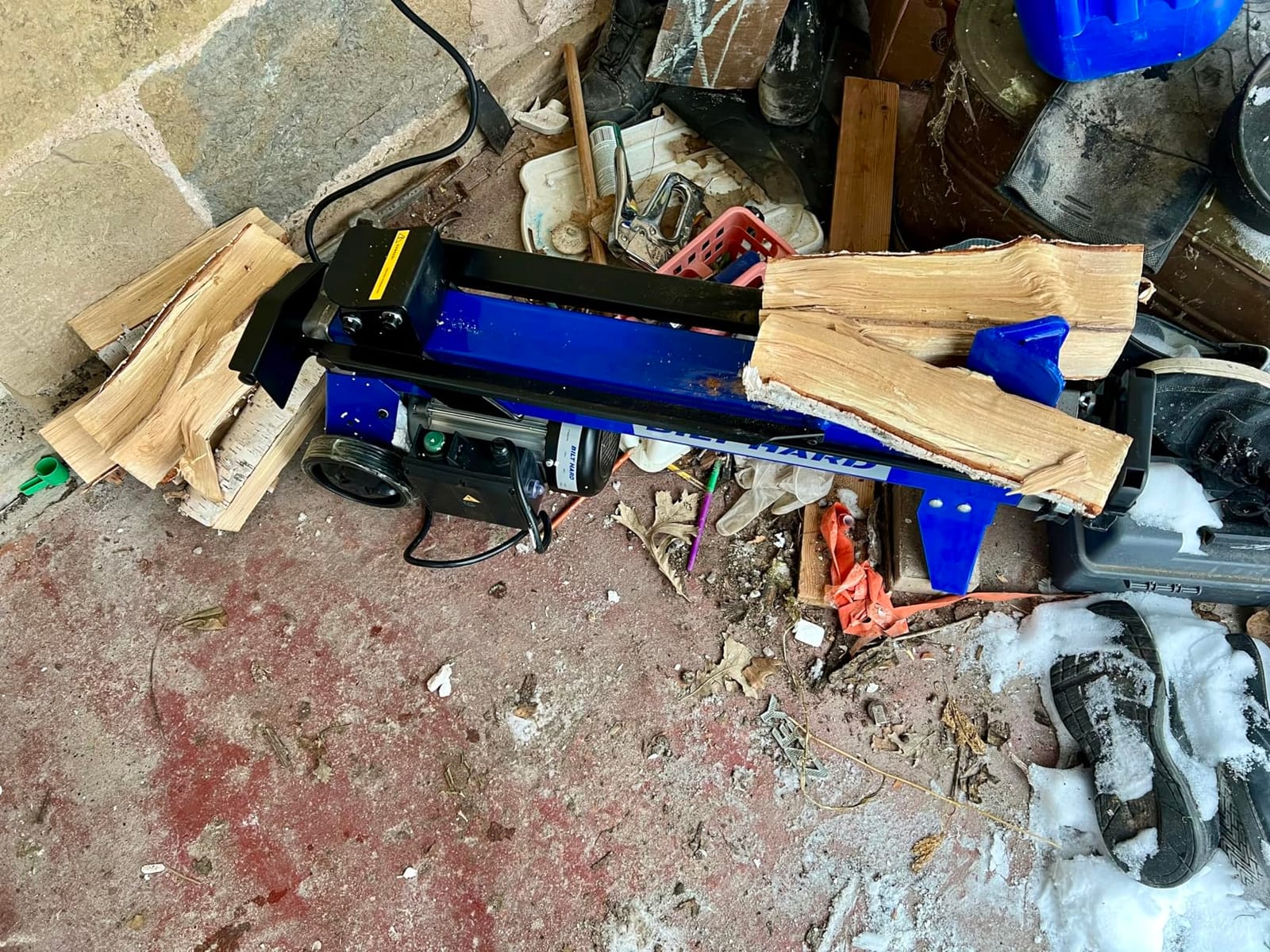BILT HARD Log Splitter 6.5 Ton, Wood Splitter Electric Powered 15Amp, with Hydraulic Ram, Electric Firewood Splitting Machine, Horizontal customer photo 2