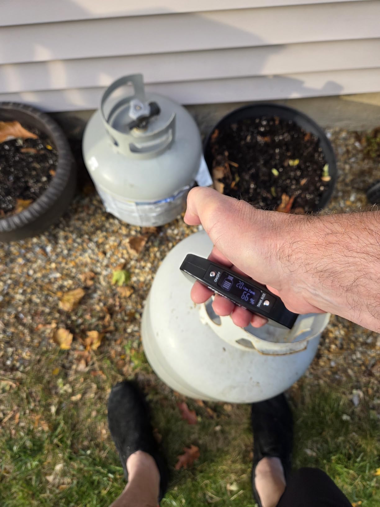 Flame King Propane Tank Digital Scale for 5LB, 10LB, 20LB, 30LB, 40 LB Propane Tanks, (Black) customer photo 1