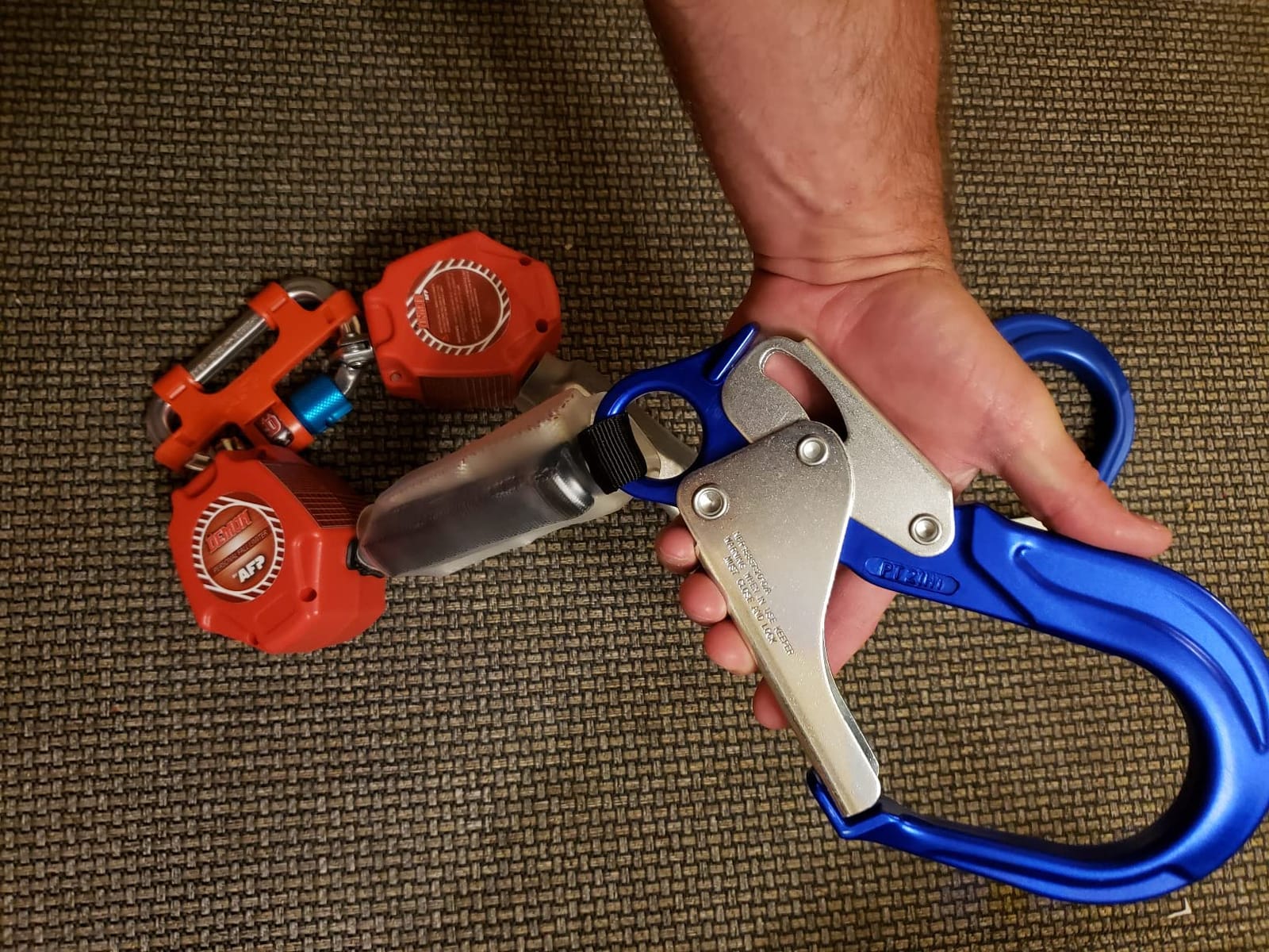 AFP Demon 6 Foot Double Web Leg Self Retracting Lifeline Safety Yoyo, Shock Pack Absorber, Aluminum Rebar Pelican Hook & Aluminum Carabiner Fall Protection Arrest Limiter SRL | OSHA & ANSI Rated customer photo 2