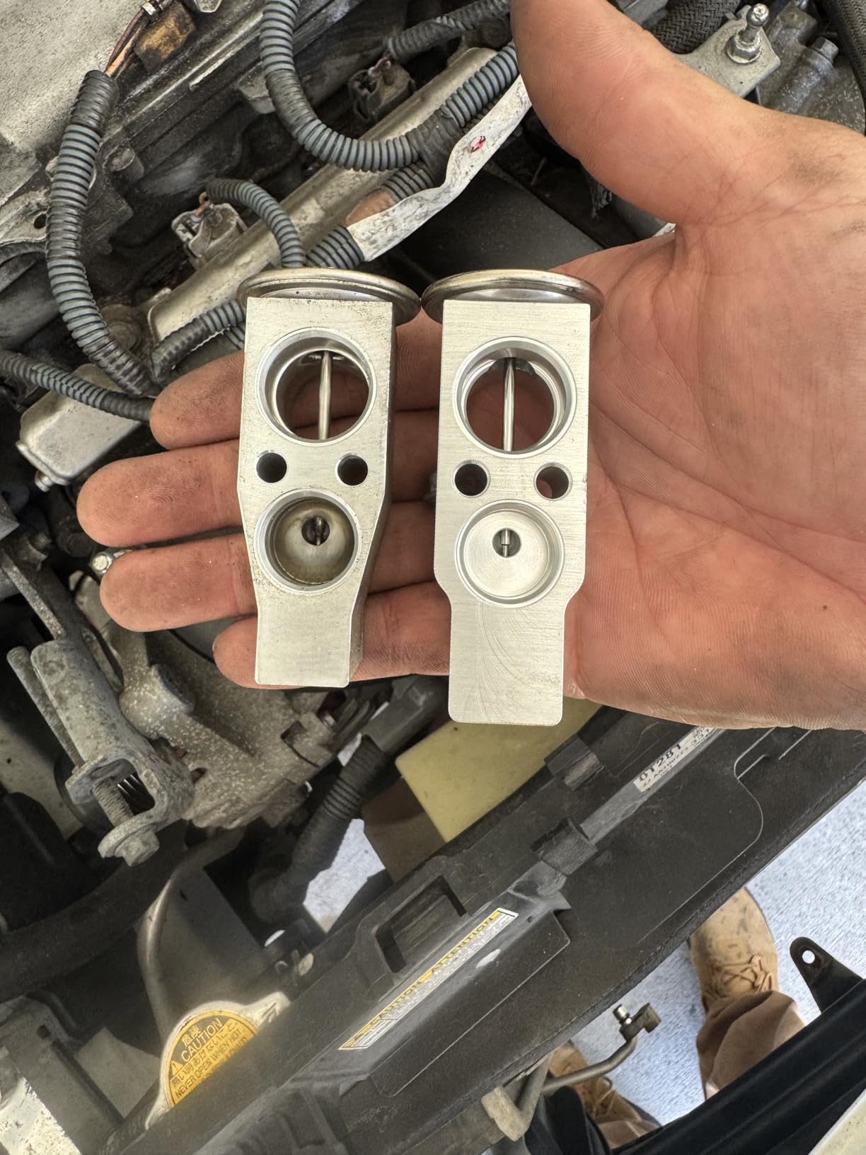 A-Premium AC Expansion Valve Compatible with Toyota customer photo 1