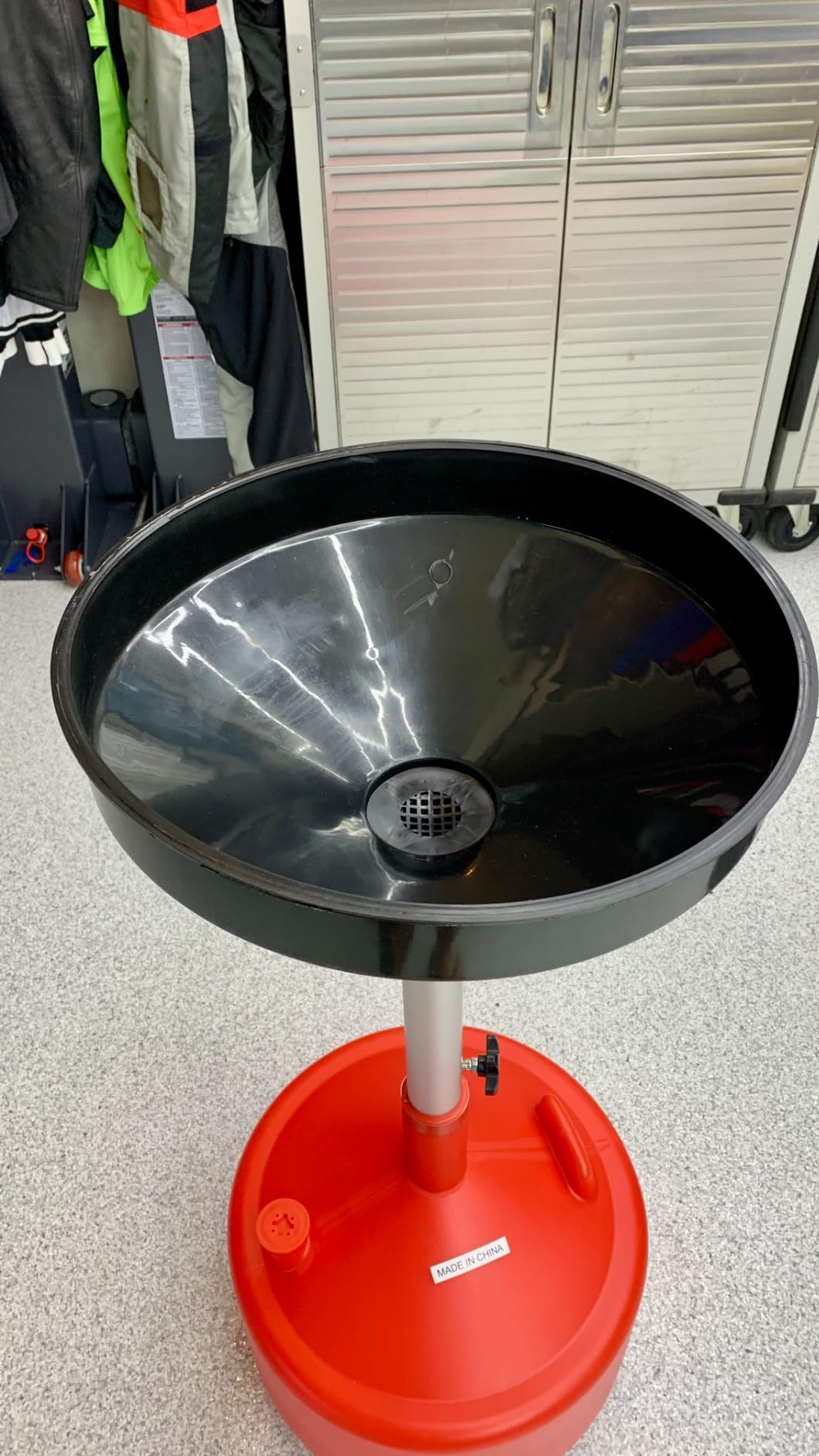 AAIN 8-Gallon Industrial Fluid Drain TanK customer photo 2