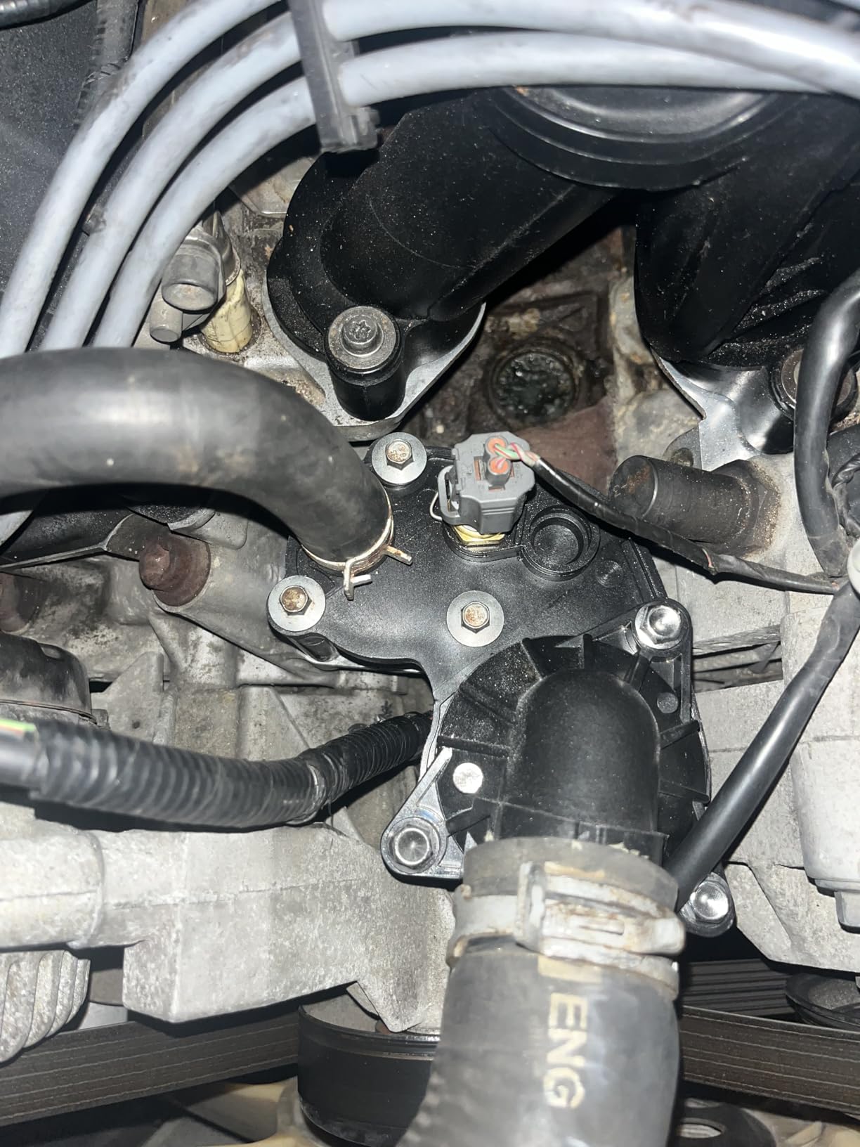 EVIL ENERGY Thermostat Housing Kit Assembly, 2L2Z8592AA, Compatible with 2002-2010 Explorer Sport & Mercury Mountaineer V6 4.0L customer photo 1