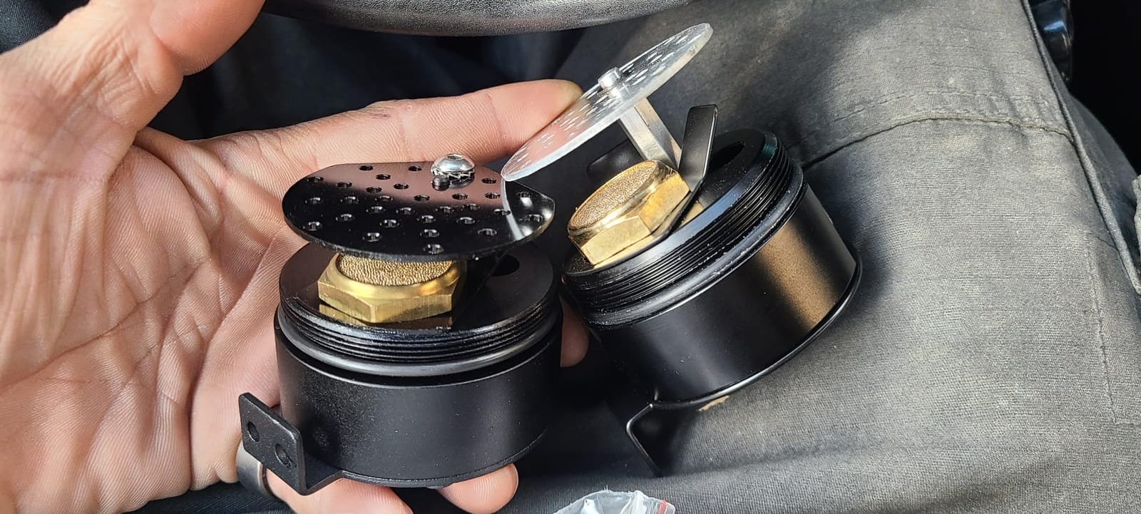 Universal 2 Port Aluminum 750ml Baffled Oil Catch Can Reservoir Tank with Breather Filter and Drain Valve customer photo 1