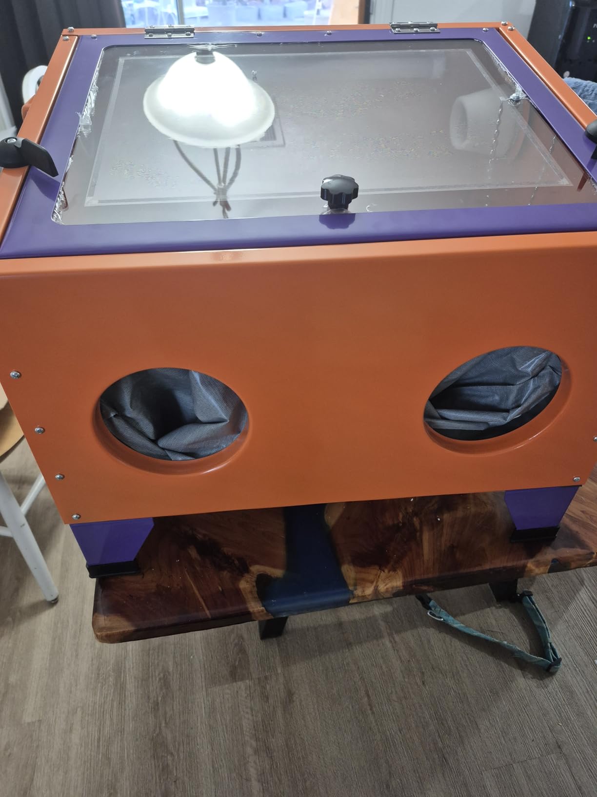 25 Gallon Bench Top Air Sandblasting Cabinet,Red customer photo 1
