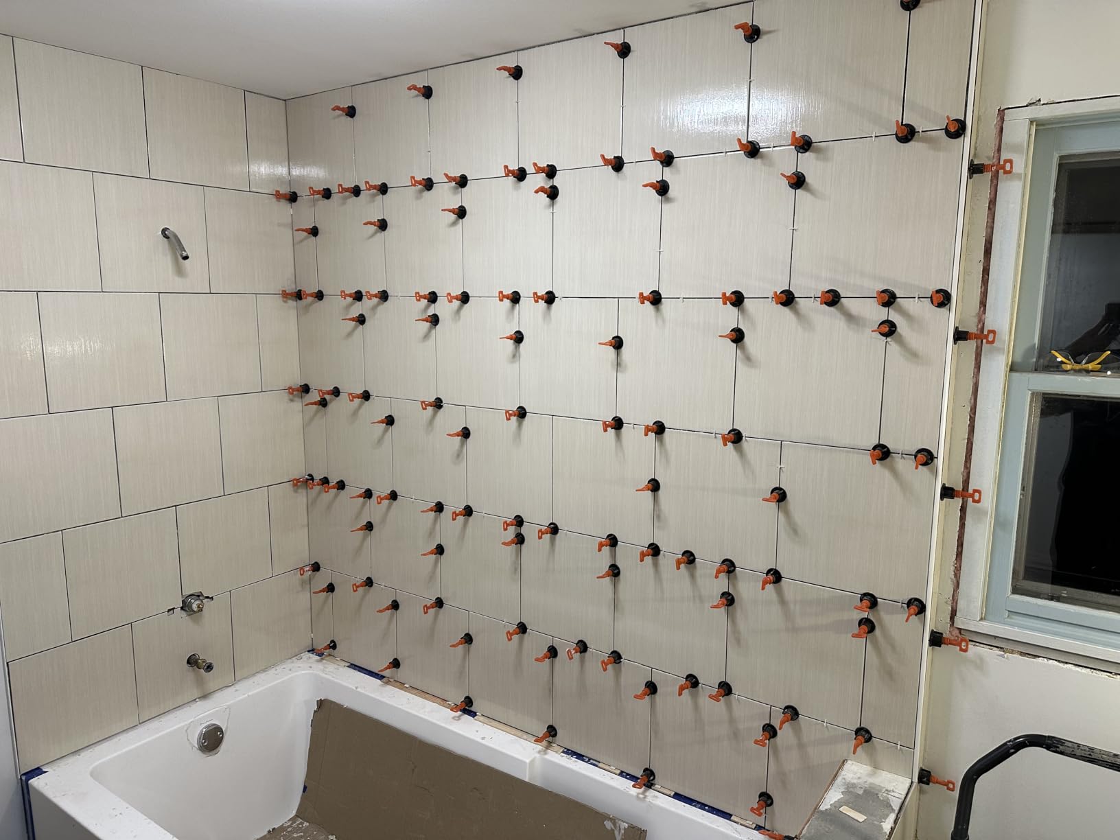 Tile Leveling System Kit with 200pcs Tile Leveler customer photo 2