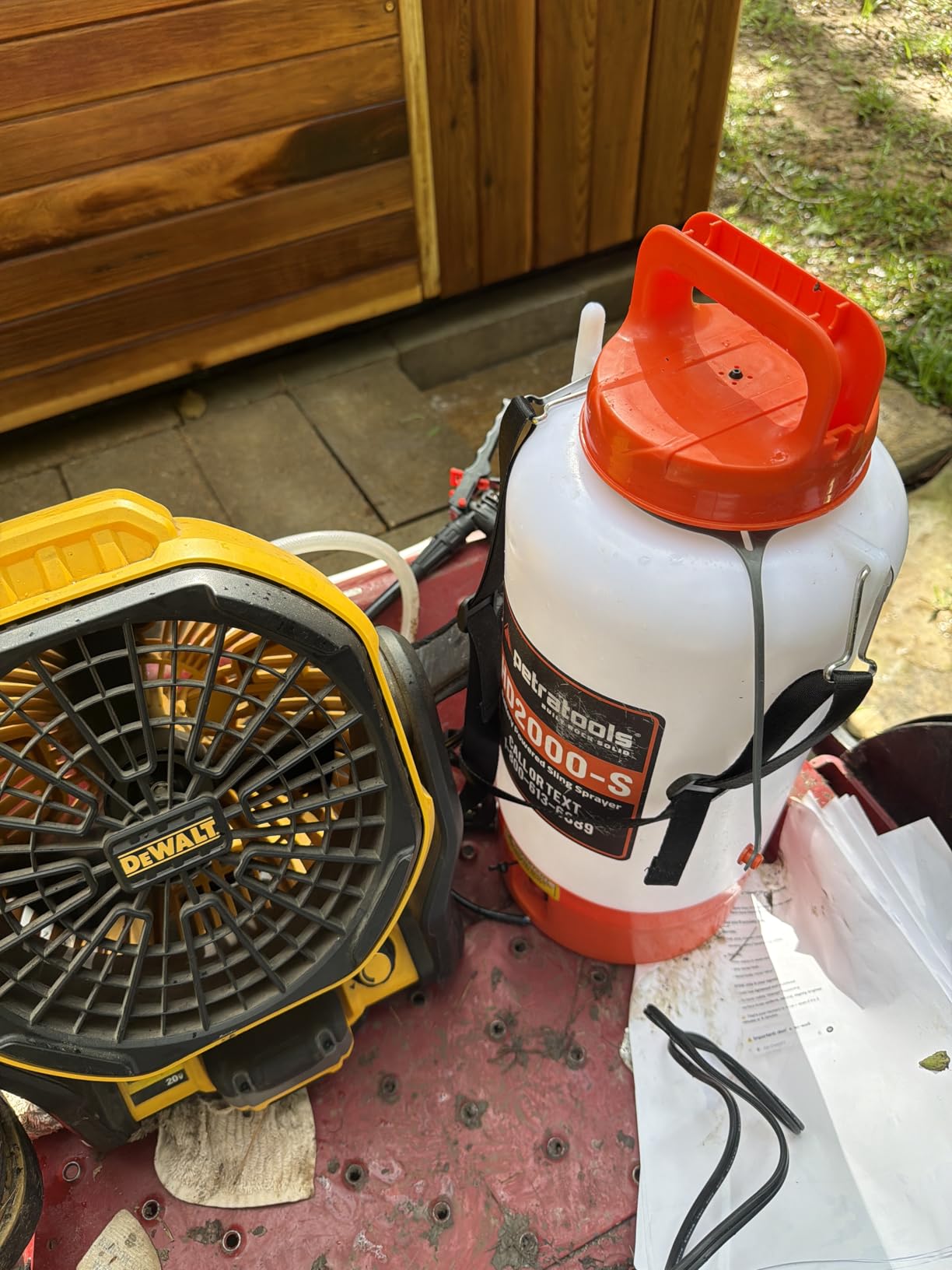 PetraTools HD2000-S 2 Gallon Battery Powered Garden Sprayer, 2 Hour Runtime customer photo 2