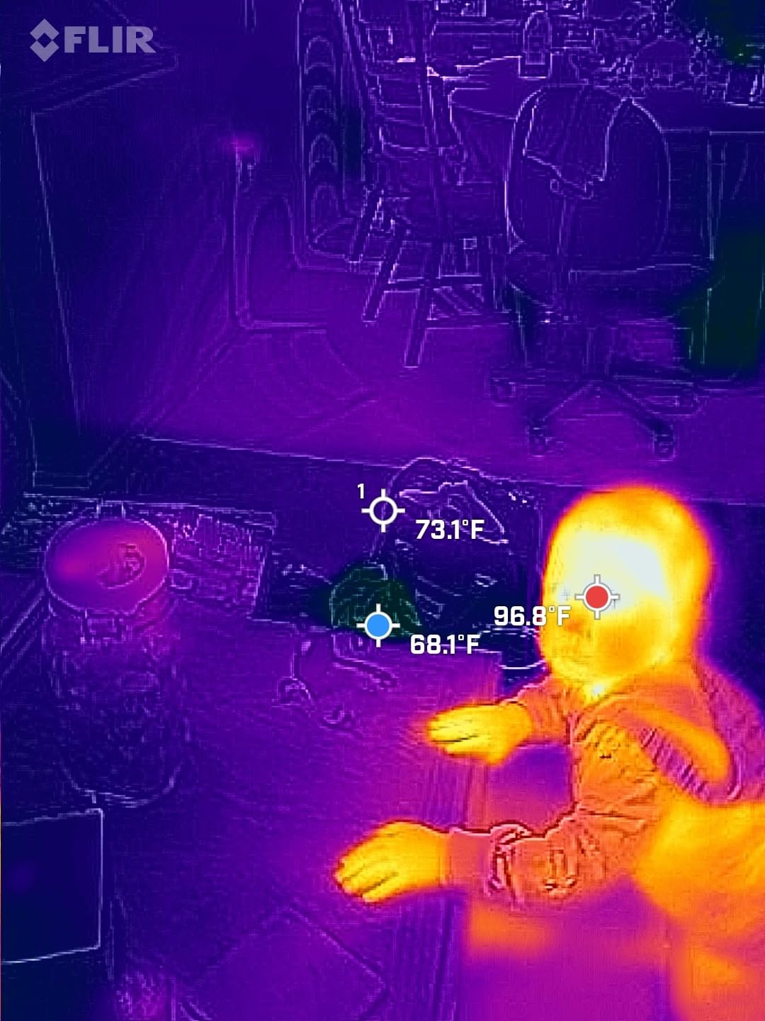 Flir Edge Pro Wireless Thermal Imaging Camera, iOS/Android, 480x360 customer photo 2