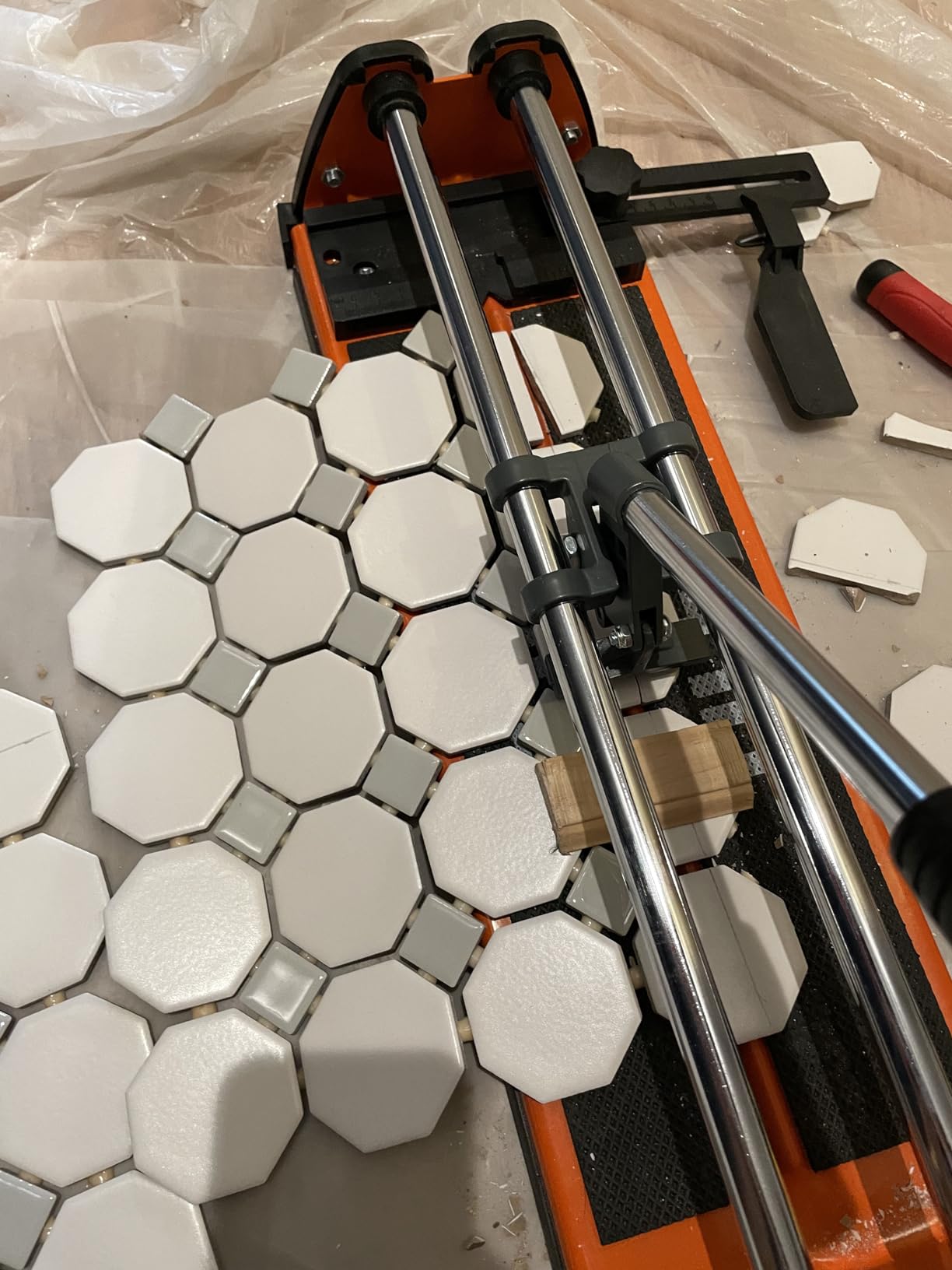 TILER 14 Inch Manual Tile Cutter, Professional Porcelain Ceramic Tile Cutter with Chrome Plated Solid Rails, Tungsten Carbide Cutting Wheel, Adjustable Fence Gauge, Anti-Skid Feet 8103E-2 customer photo 1