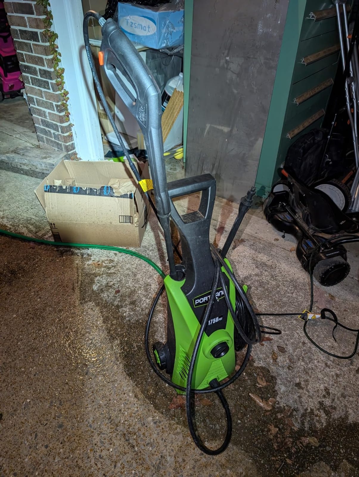 FIXFANS Pressure Washer Gun, 2000PSI Replacement Power Washer Spray Gun customer photo 1