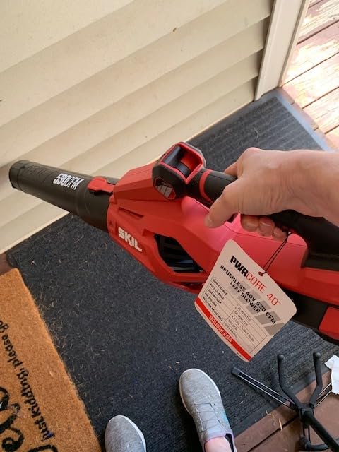 SKIL PWR CORE 40 Brushless 40V 530 CFM Cordless Leaf Blower Kit, Variable Speed with Power Boost, Includes 2.5Ah Battery and Auto PWR Jump Charger- BL4713C-11 customer photo 1
