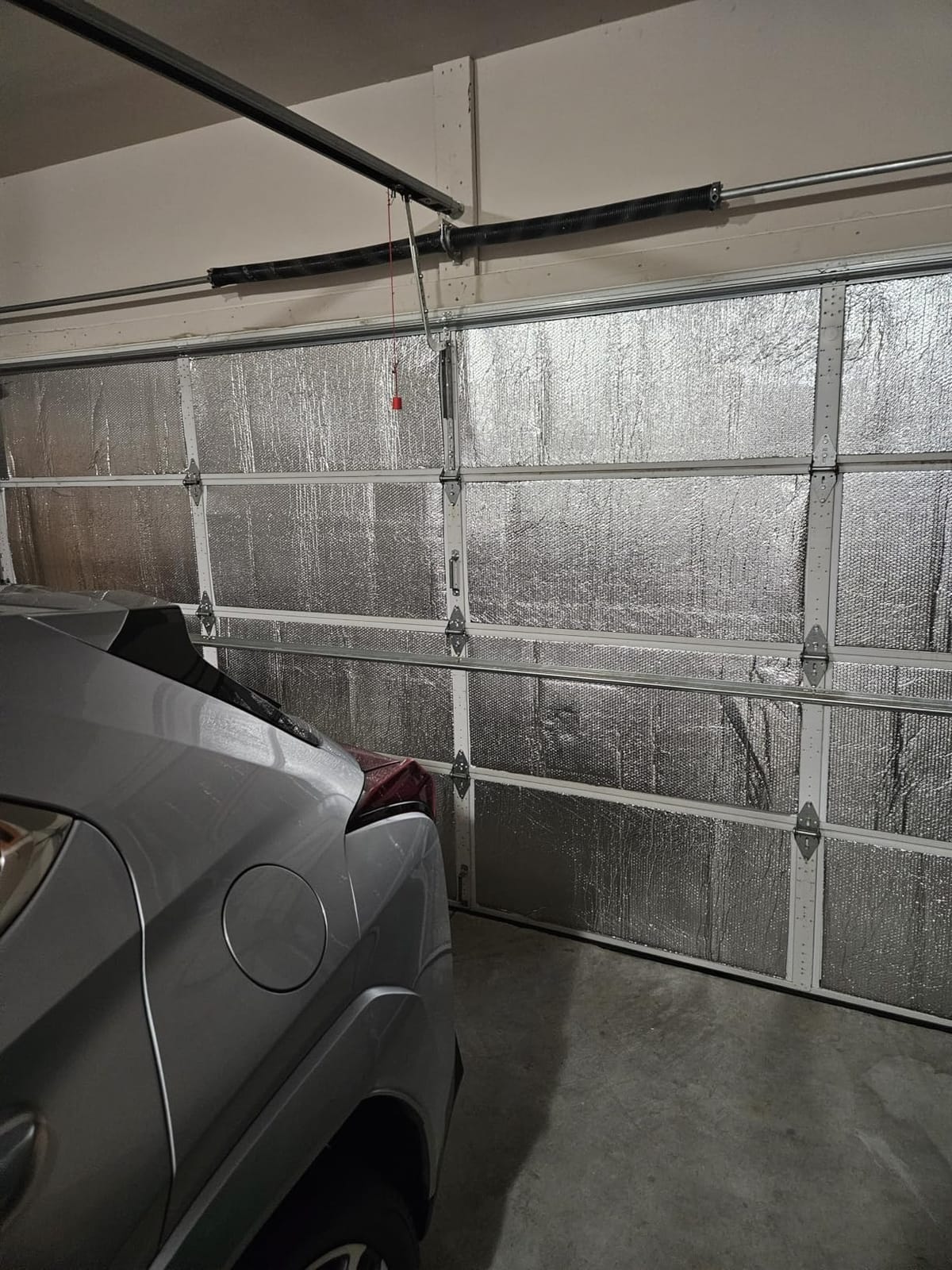 Gerrii 16 P Garage Door Insulation Kit Double Bubble Insulation Panels Reflective Aluminum Radiant Thermal Winter Summer Barrier Sheets 100 Tape for Attic Garage Wall (24 x 48 Inch) customer photo 2