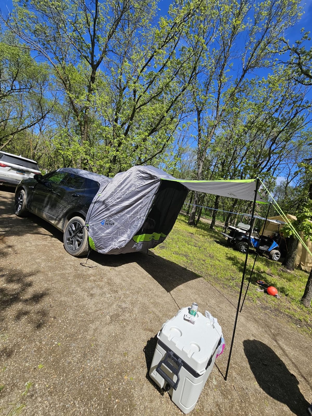 JOYTUTUS SUV Tailgate Tent with Awning Shade, Car Roof Canopy and Poles, Water Resistant Camping Tent, Outdoor Travel Preferred, Universal Fit Most SUV- Green customer photo 2