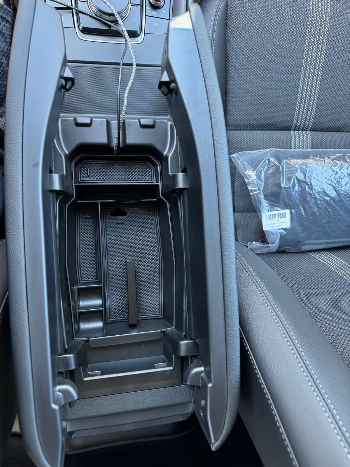 CDEFG for 2023 2024 2025 2026 Mazda CX-50 Center Console Organizer Tray customer photo 2