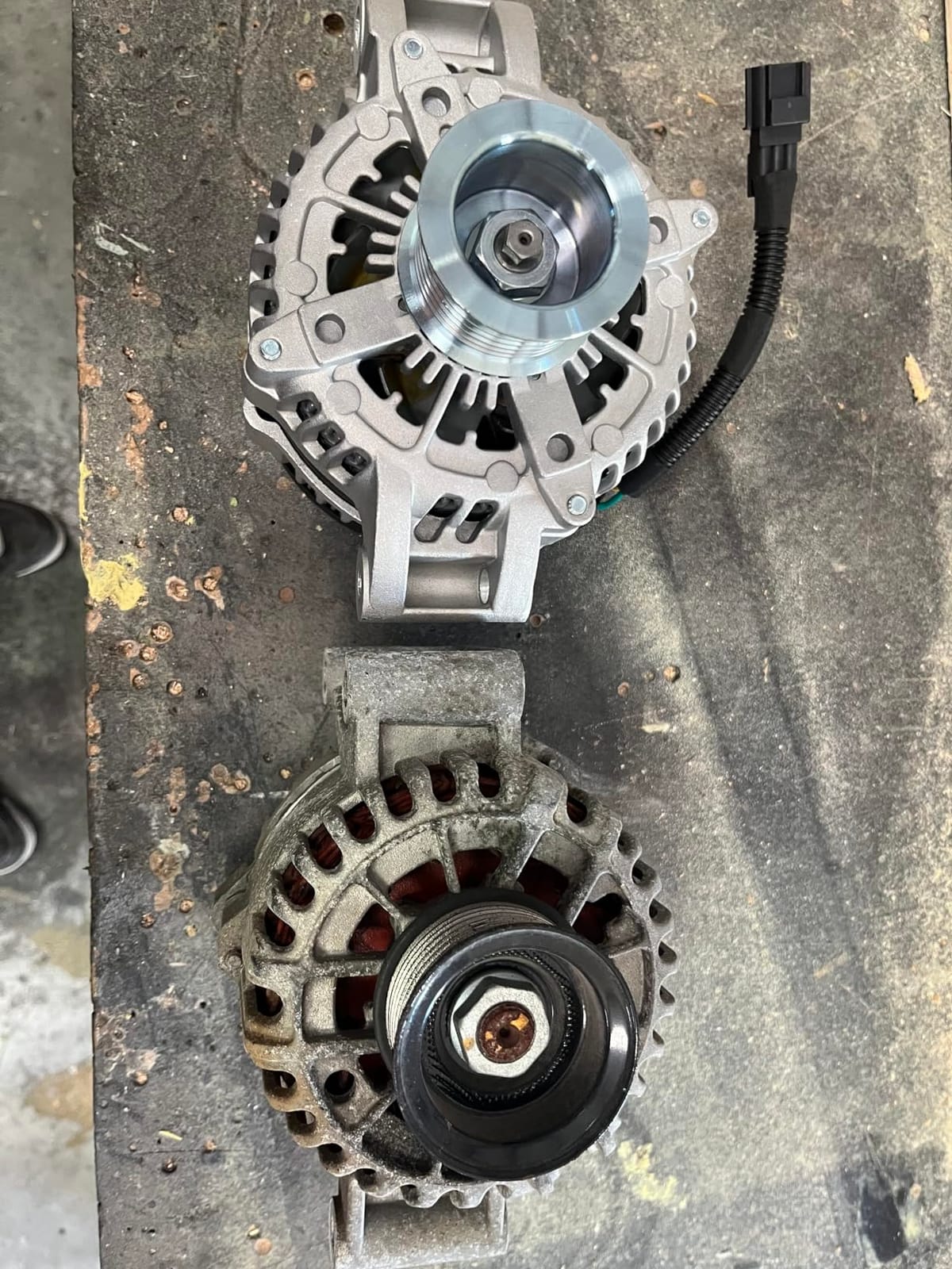 High Output 350 Amp Alternator custom made 6 Phase Hairpin compatible with Ford F250 F350 F450 F550 F powerstroke Pickup Truck 7.3L Diesel Dsl 99 1999 00 2000 01 2001 02 2002 03 2003 350A customer photo 2
