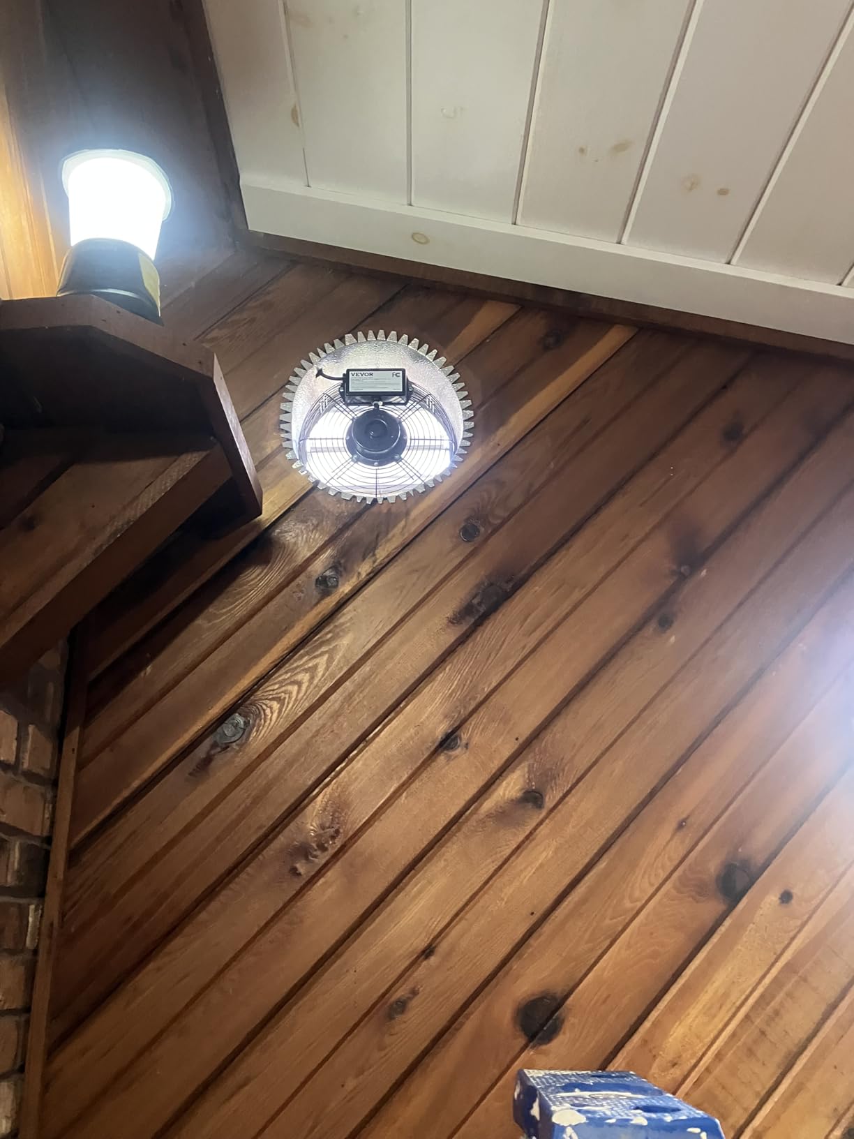 VEVOR 16 Inch Shutter Exhaust Fan Wall Mounted Automatic Louvers Silver, Sturdy Steel Housing, 2438 CFM Low Noise, AC Motor, Ventilation and Cooling for Attic, Garage, Barn, Greenhouse, Workshop customer photo 2
