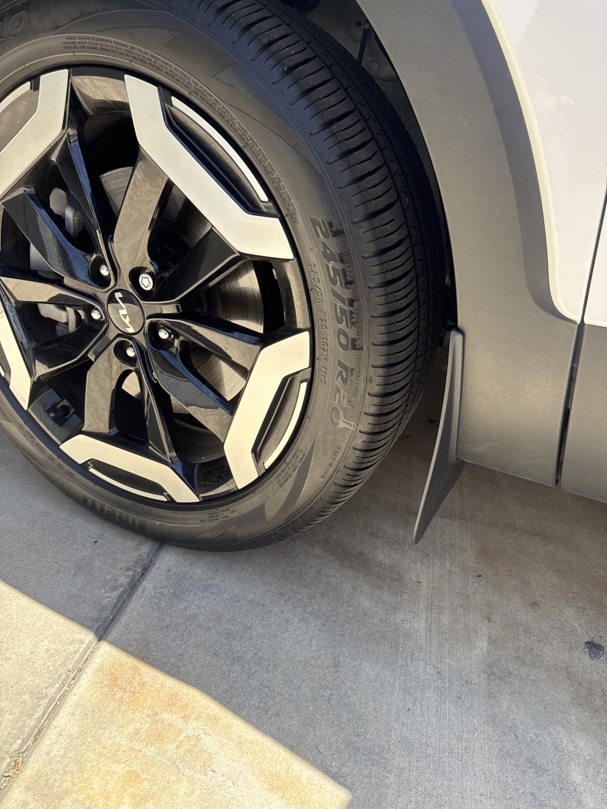 Muslogy Mud Flaps for 2023-2026 Kia Sportage (Won't Fit 2026 Gasoline) customer photo 1