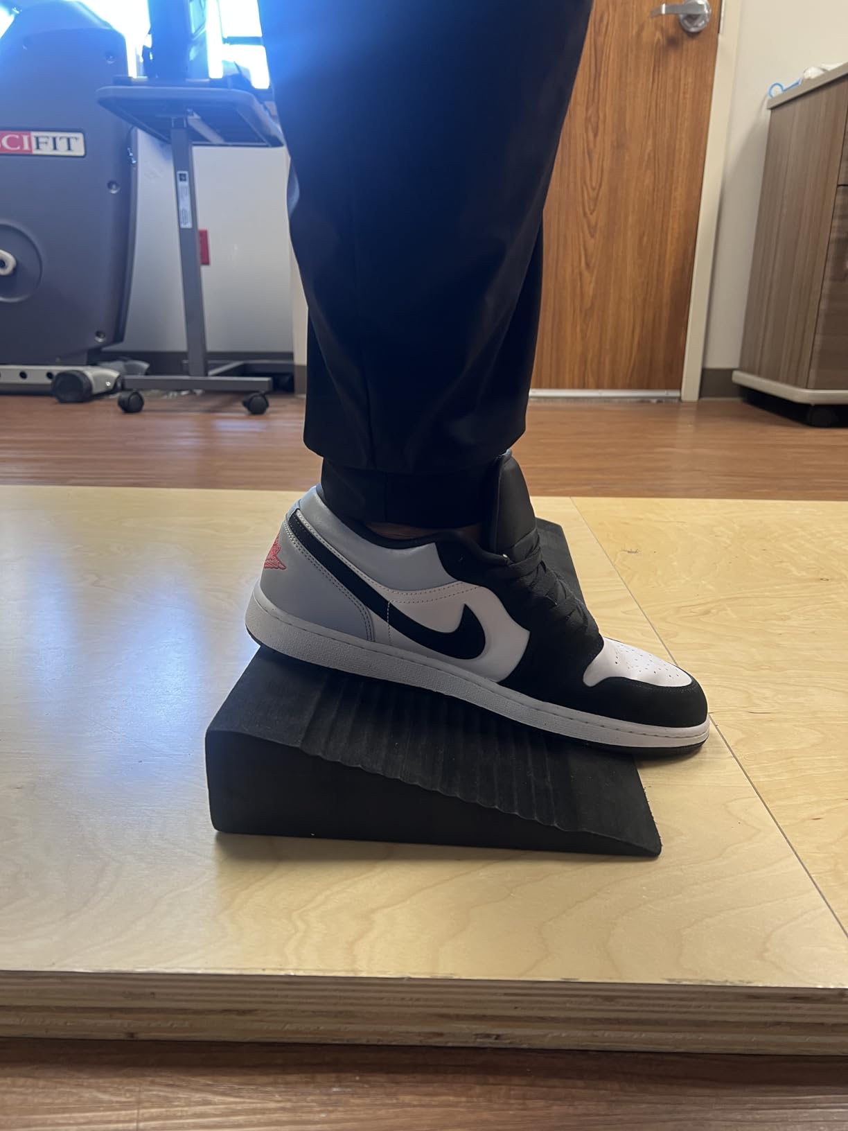Squat Wedge Block, One-Piece Slant Board for Heel Elevated Squats Item Highlight: 27 x 10 in, 15° slant board; 6 silicone pads; calf stretches, deadlifts & mobility; 4,000 lb pressure-tested customer photo 1
