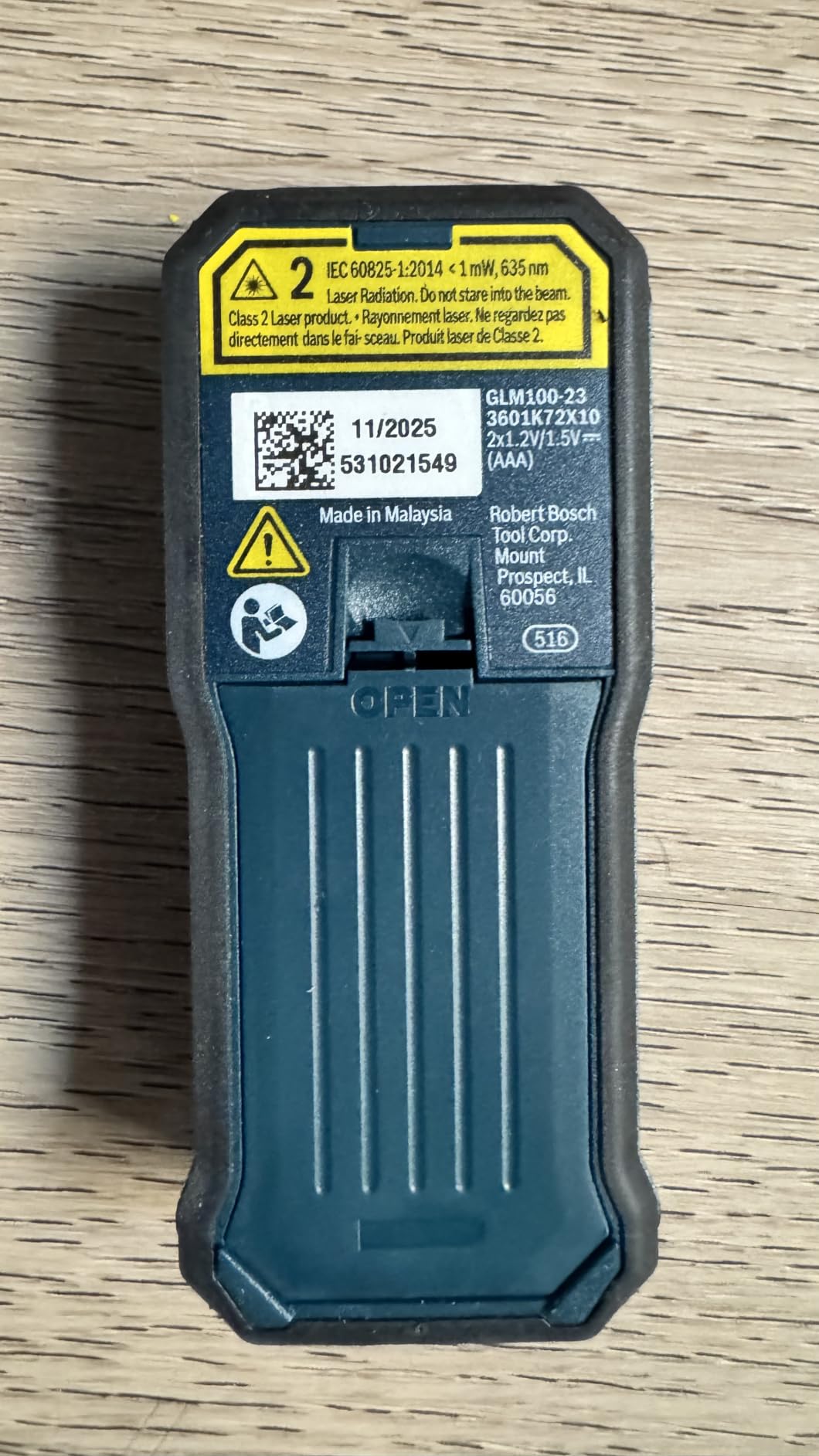 BOSCH GLM100-23 100 Ft Blaze Laser Distance Measure, with 2 AA Batteries customer photo 1
