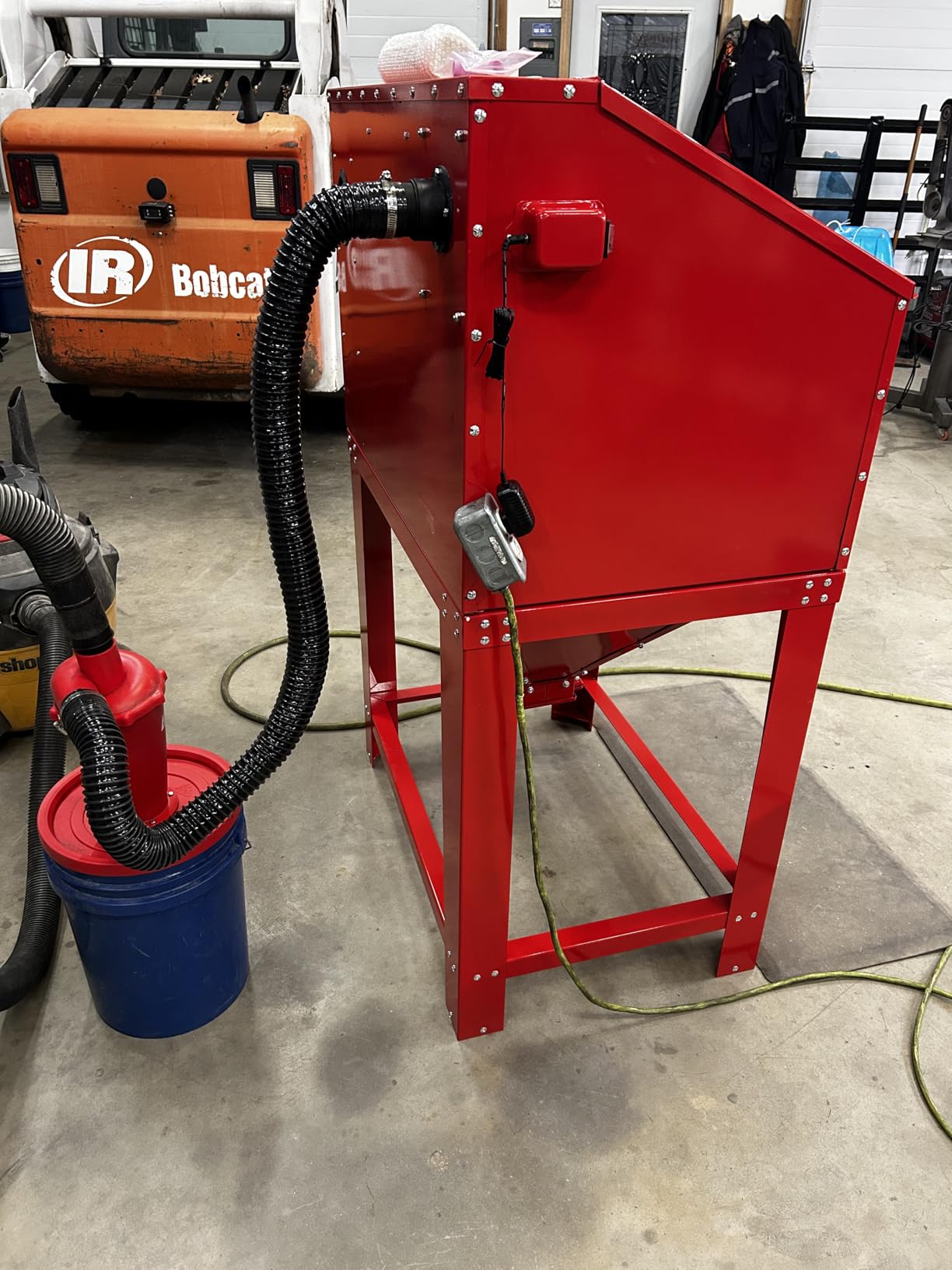 40 Gallon Bench Top Air Sandblasting Cabinet customer photo 1