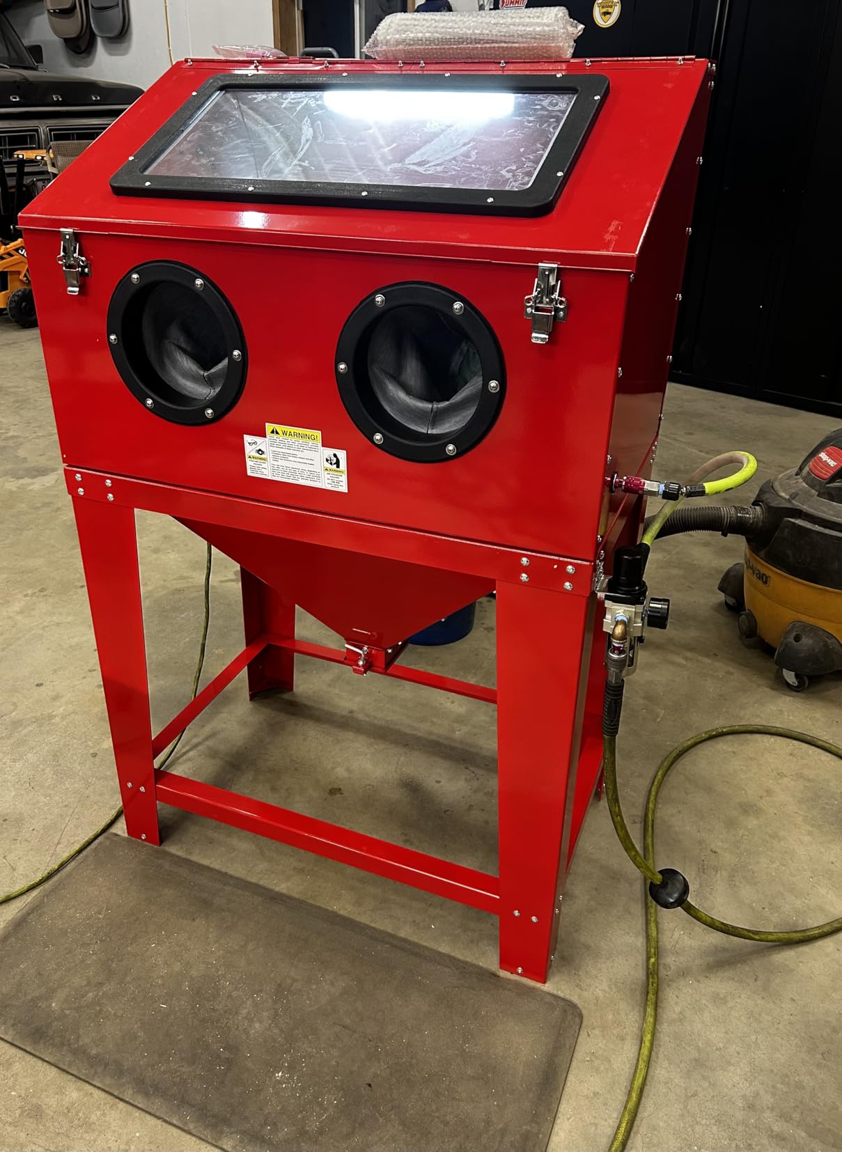 40 Gallon Bench Top Air Sandblasting Cabinet customer photo 2