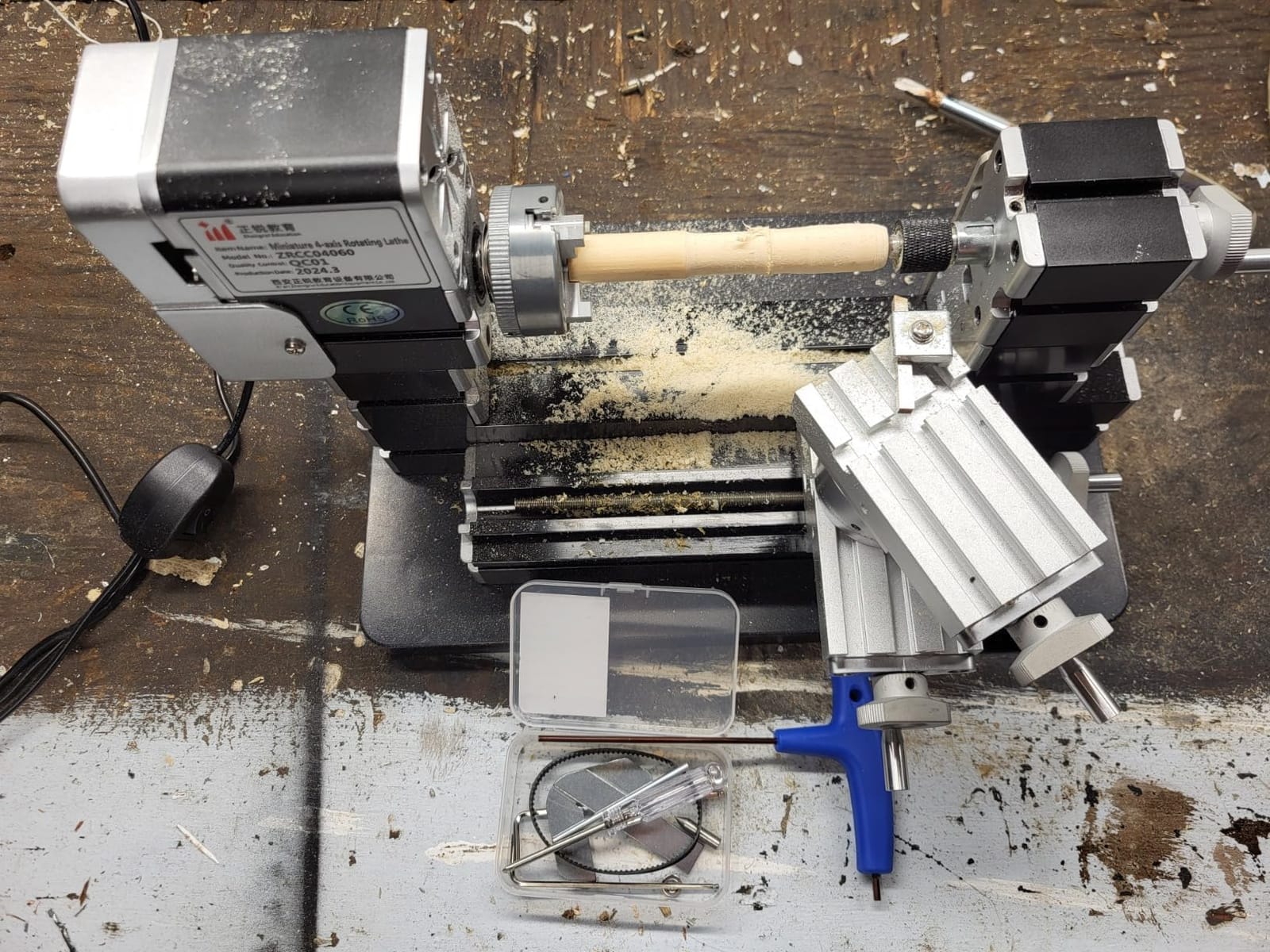 Mini Metal Lathe 60W 12,000 RPM, 4-Axis All-Machine Tool for Soft Metal Wood Acrylic Plastic, Precision Micro Lathe with Safety Guard Quick Indexer 0.02mm Scale (Gold Silver Aluminum Copper) customer photo 2
