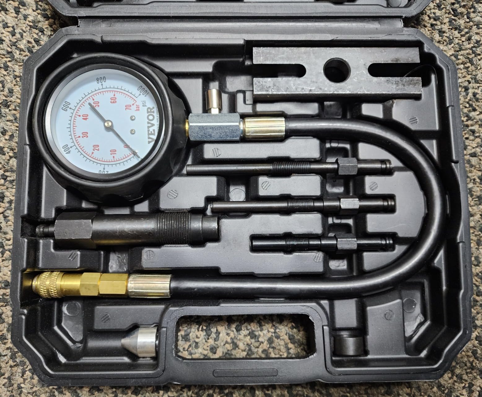 VEVOR Diesel Engine Compression Tester, 18 pcs Cylinder Pressure Test Tool Kit, with 0-1000 psi Gauge and Adapters, Diesel Injector Tester Check Cylinders in Diesel Trucks, Tractors, Equipment customer photo 2