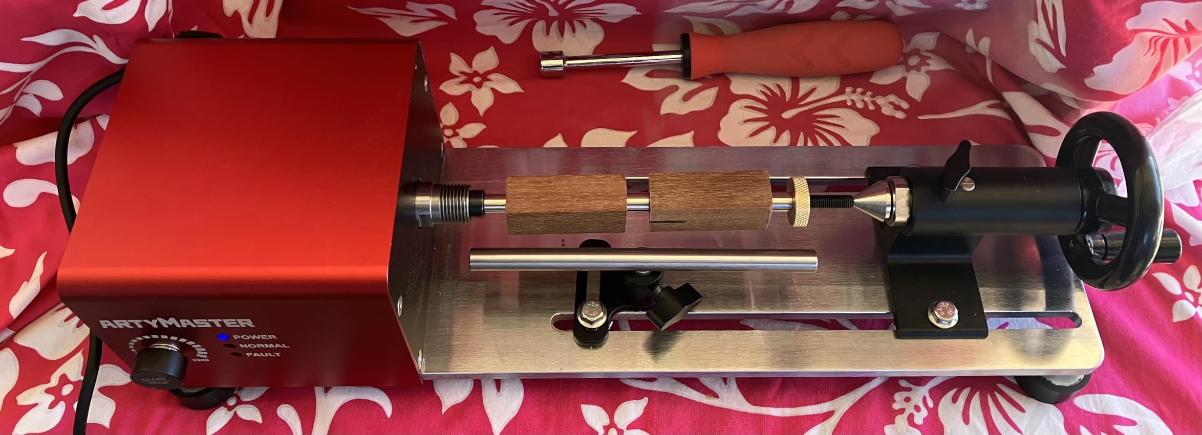 Mini Lathe, WM101A-Plus Mini Wood Lathe Machine, 24VDC 96W Power Lathe, Small Benchtop Lathe with Wood Turning Lathe Tools Kits, Infinitely Variable Speed, Professional for DIY Woodworking customer photo 1