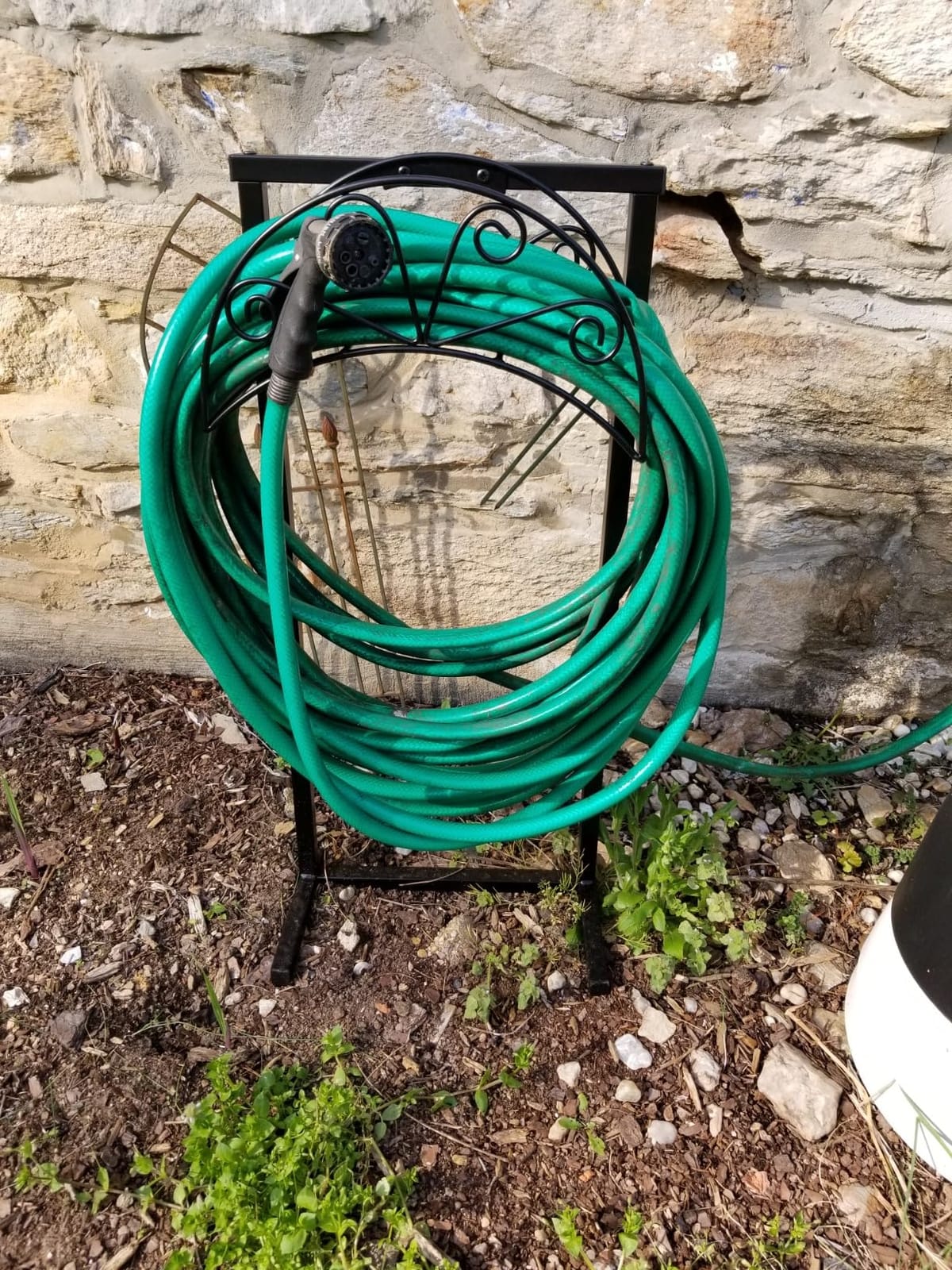 TomCare Garden Hose Holder, Heavy Duty Stand for 160FT Hose with 4 Spikes customer photo 1