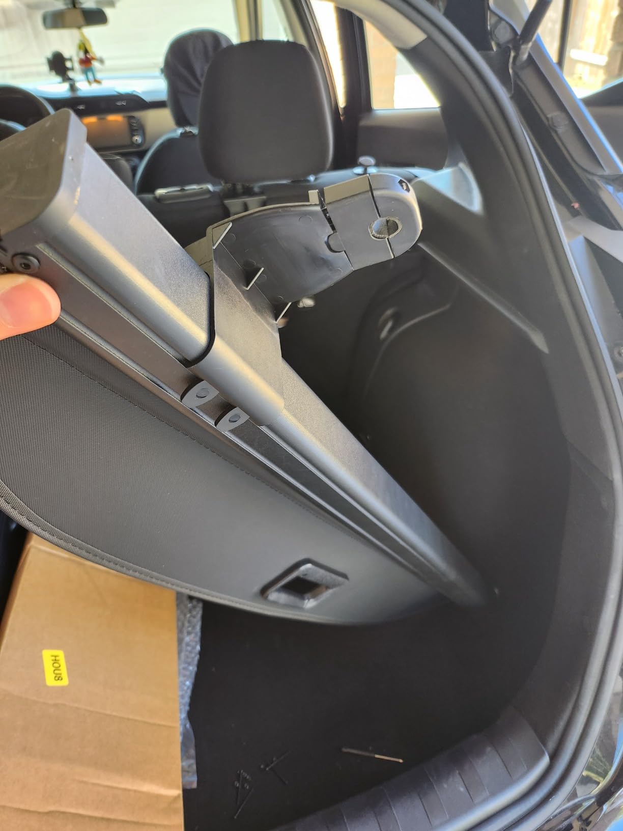 SCITOO Retractable Rear Cargo Cover Shade 2023-2024 Fit for Honda HR-V customer photo 1