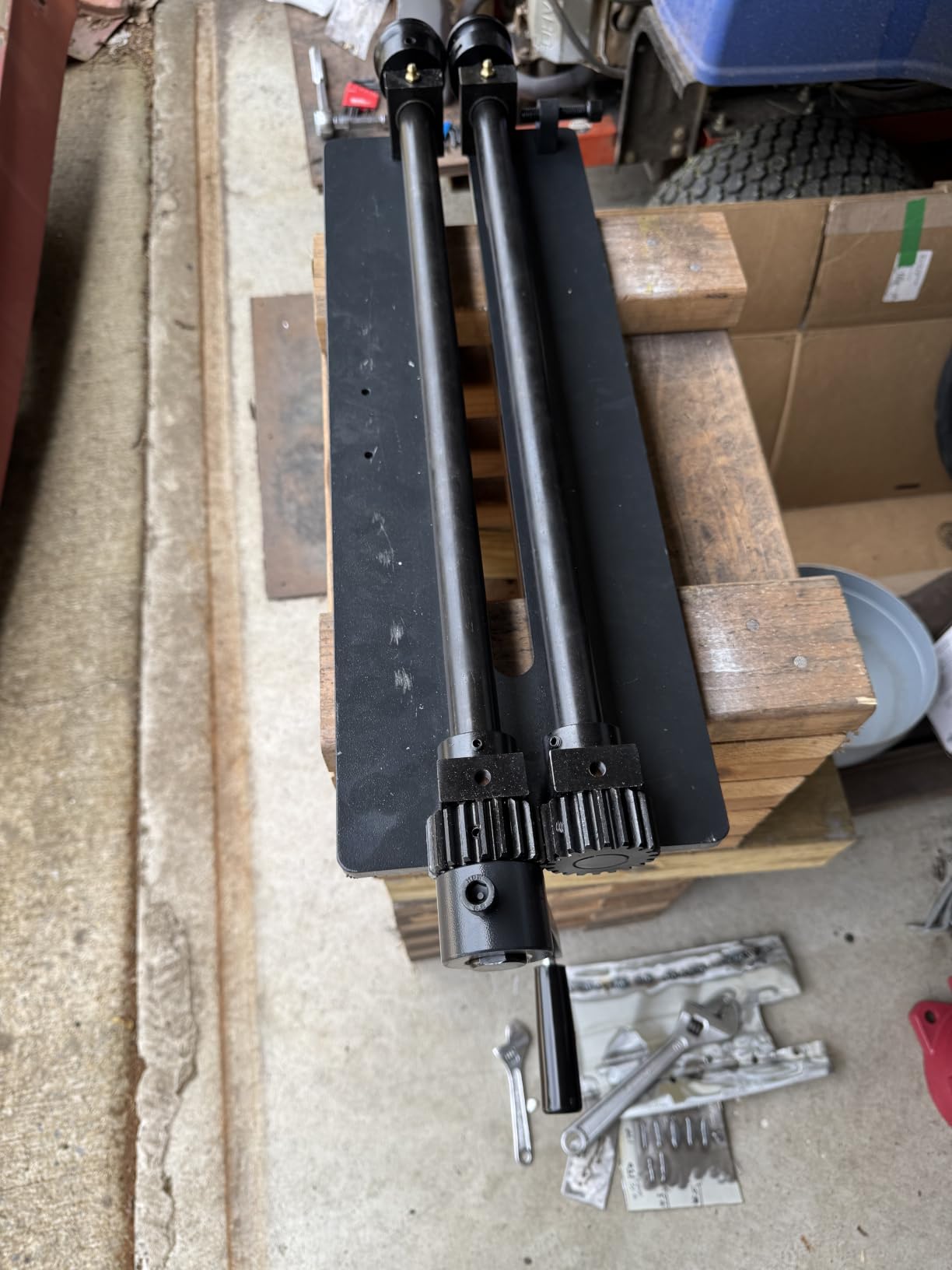 Metal Bead Roller, 18Inch Sheet Metal Bead Roller Machine with 6 Sets Dies Metal Rotary Forming Machine Bead Roller Tool 1.2mm/18Ga customer photo 1
