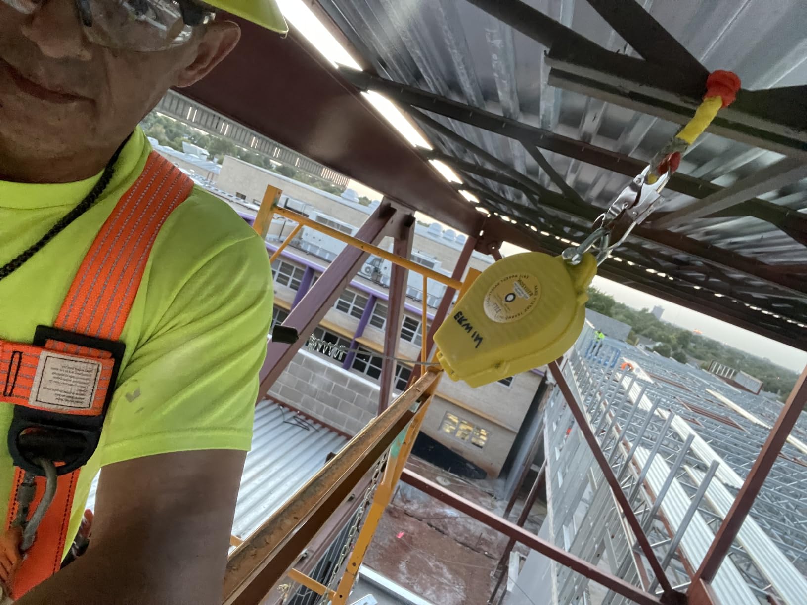 33FT Self Retracting Lifeline, RTOVZON Retractable Safety Lanyard, Yoyo customer photo 1