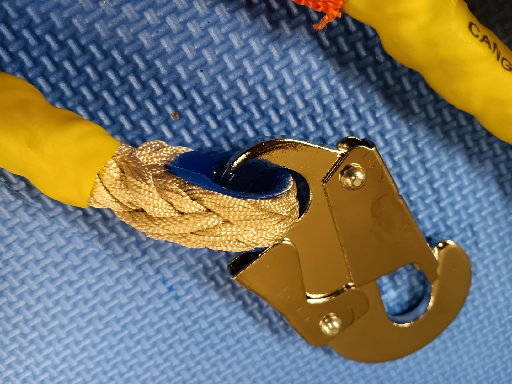 33FT Self Retracting Lifeline, RTOVZON Retractable Safety Lanyard, Yoyo customer photo 2