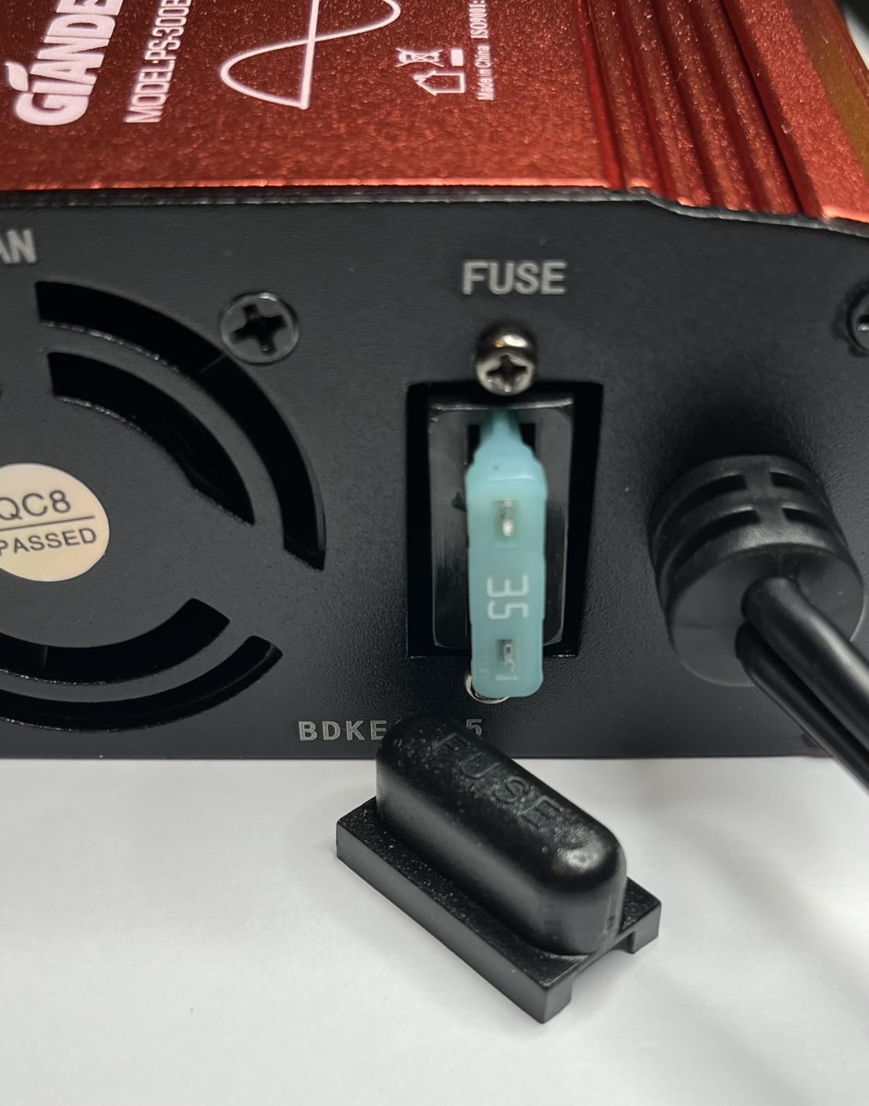 3000 W Power Inverter Pure Sine Wave,6100W Max,12V DC to 120V AC customer photo 1