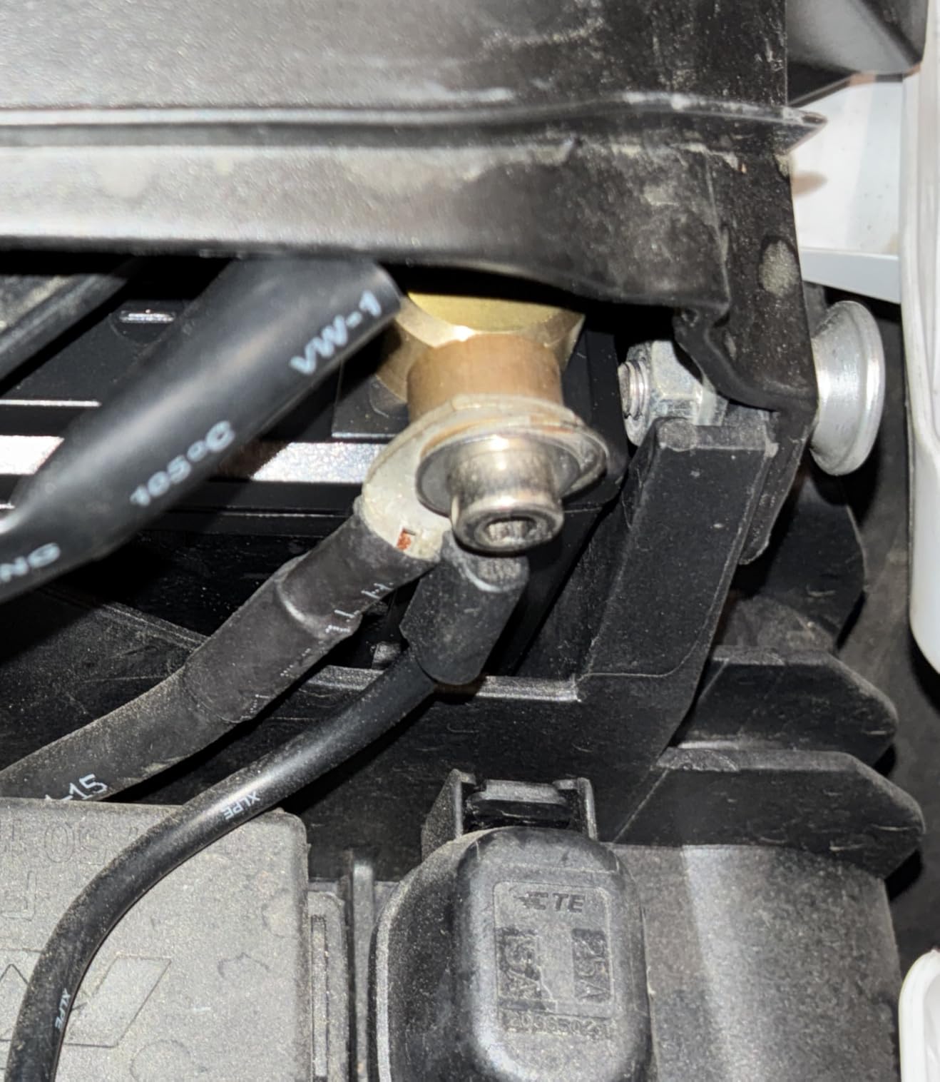 KEMIMOTO Lithium Motorcycle Battery YTX14-BS/YTX9-BS, LiFePO4 Lithium Battery 12v 6Ah, Pre-Charged Powersports Battery, with 5 Universal-Fit EVA Spacers, Compatible with Motorcycle ATV UTV Jet Ski customer photo 1