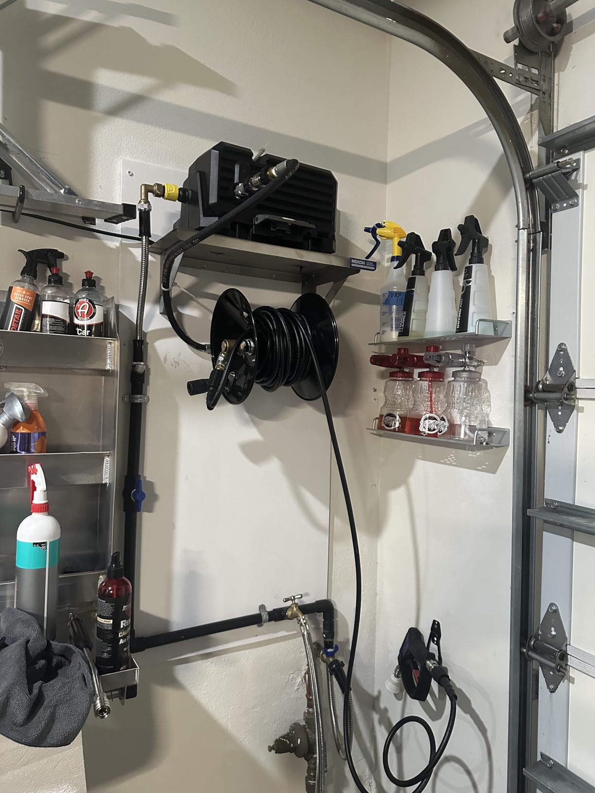 MEKOH Compact Pressure Washer Hose Reel 50ftx3/8” / 65ftx1/4”, 4000PSI customer photo 1