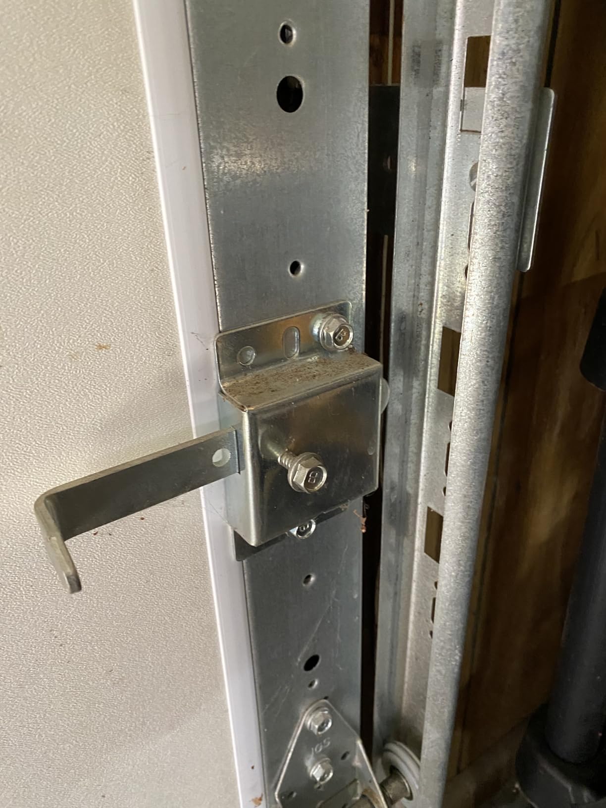 Garage Door Side Lock, Galvanized Steel Inside Deadlock for Vertical Track, Heavy Duty Security Slide Latch Replacement for Home & Warehouse Protection, Fits Most Residential Doors-1-Pack customer photo 1