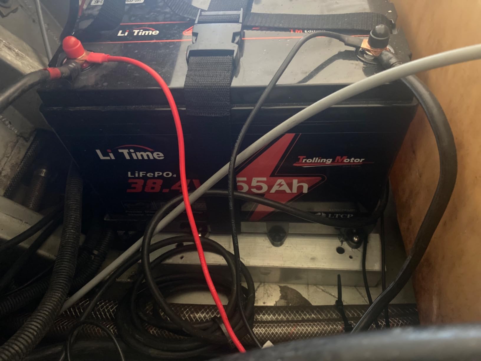 LiTime 36V 50Ah TM LiFePO4 Battery with Low Temp Protection, Deep Cycle Rechargeable Lithium Battery Group31, Up to 15000 Cycles, Perfect for Trolling Motors,Yacht,Boats,Marine,RV,Home customer photo 1