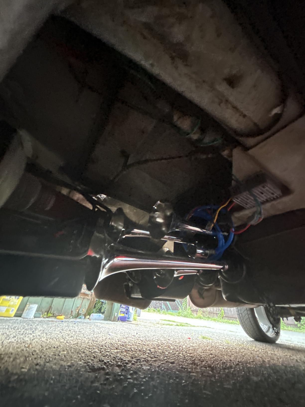 Super Loud Train Horns Kit, 4 Trumpet Truck Horns with 0.8 gallon Air Tank customer photo 1