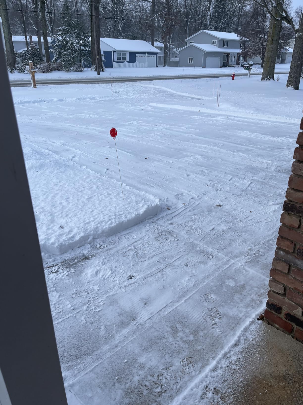 VOLTASK 48V Cordless Snow Blower, 48-Volt | 20-Inch Brushless Electric Snow Blower Cordless, Battery Snow Blower with Directional Plate & LED Lights (2 * 24V Battery & Dual Quick Charger Included) customer photo 1