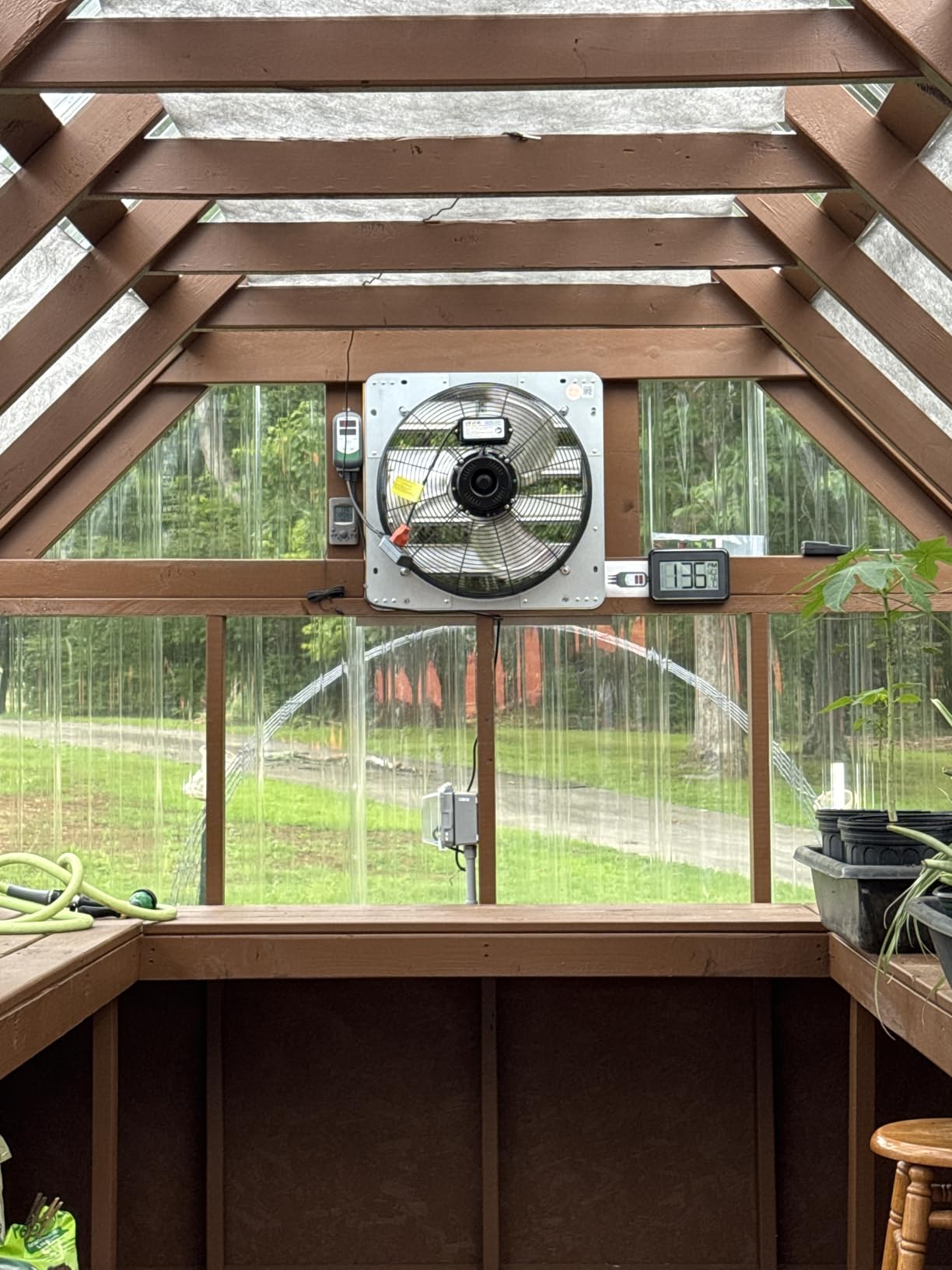 VEVOR 24 Inch Shutter Exhaust Fan Wall Mounted Automatic Louvers Silver, Sturdy Steel Housing, Low Noise, AC Motor, 7030 CFM Ventilation and Cooling for Attic, Garage, Barn, Greenhouse, Workshop customer photo 2