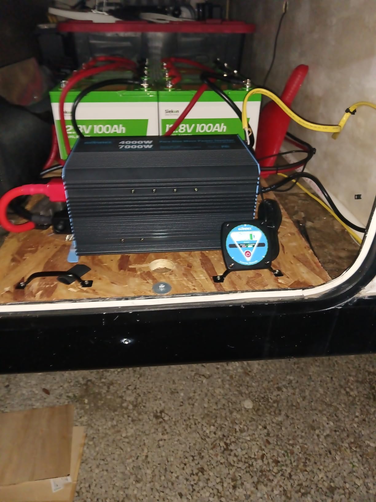 GIANDEL 1500 Watt Pure Sine Wave Power Inverter, 12V DC to 120V AC,3100W Max,GFCI Outlets,USB-C36W,Dual Remote for RVs,Campers,Off Grid Solar Setup customer photo 1