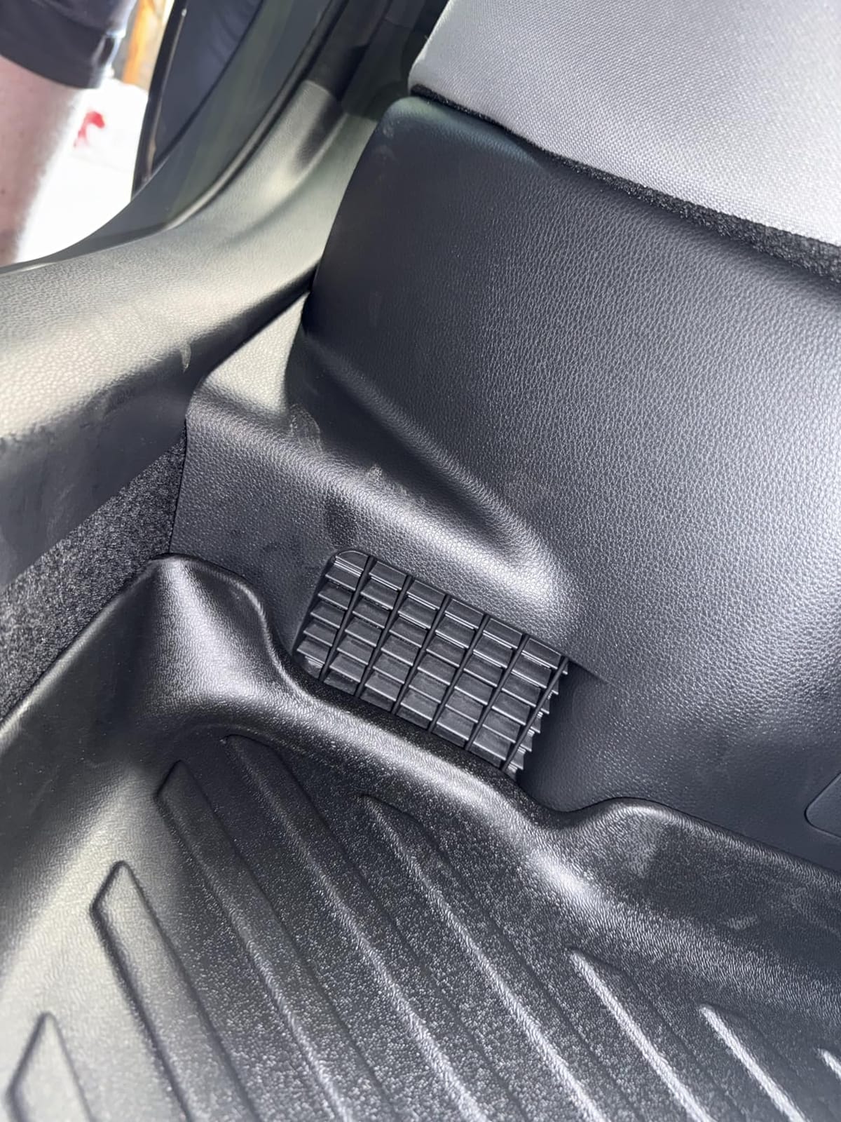AIPOIL®Custom Fit TPE Floor Mats & Cargo Liners for 2019-2023 Jeep Cherokee customer photo 1