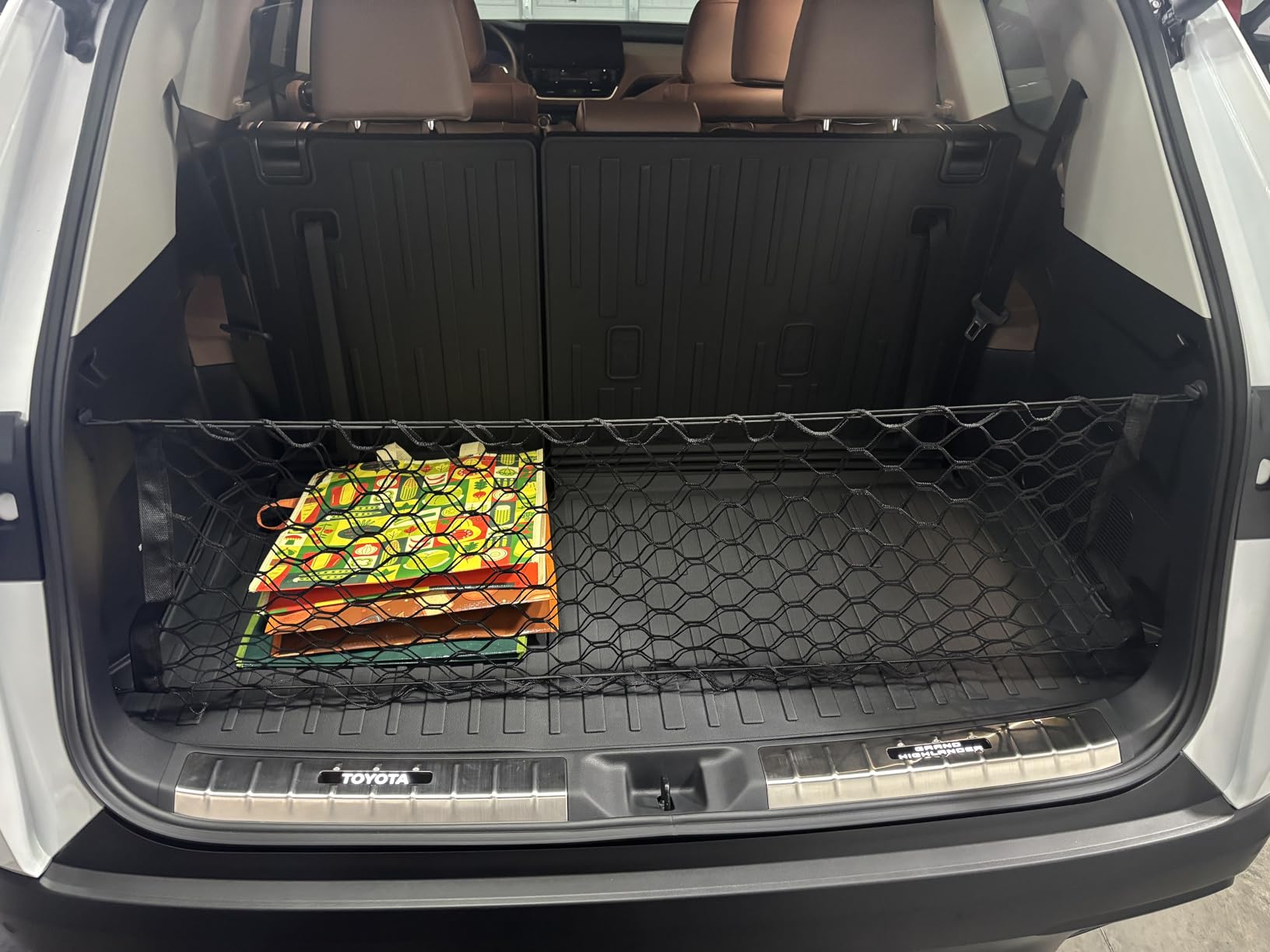 Canvcle Trunk Cargo Net for 2024-2025 2026 Toyota Grand Highlander Accessories Envelope Style Mesh Trunk Net Organizer and Storage Stretchable Adjustable Elastic Nylon Rear Cargo Netting with Hooks customer photo 2
